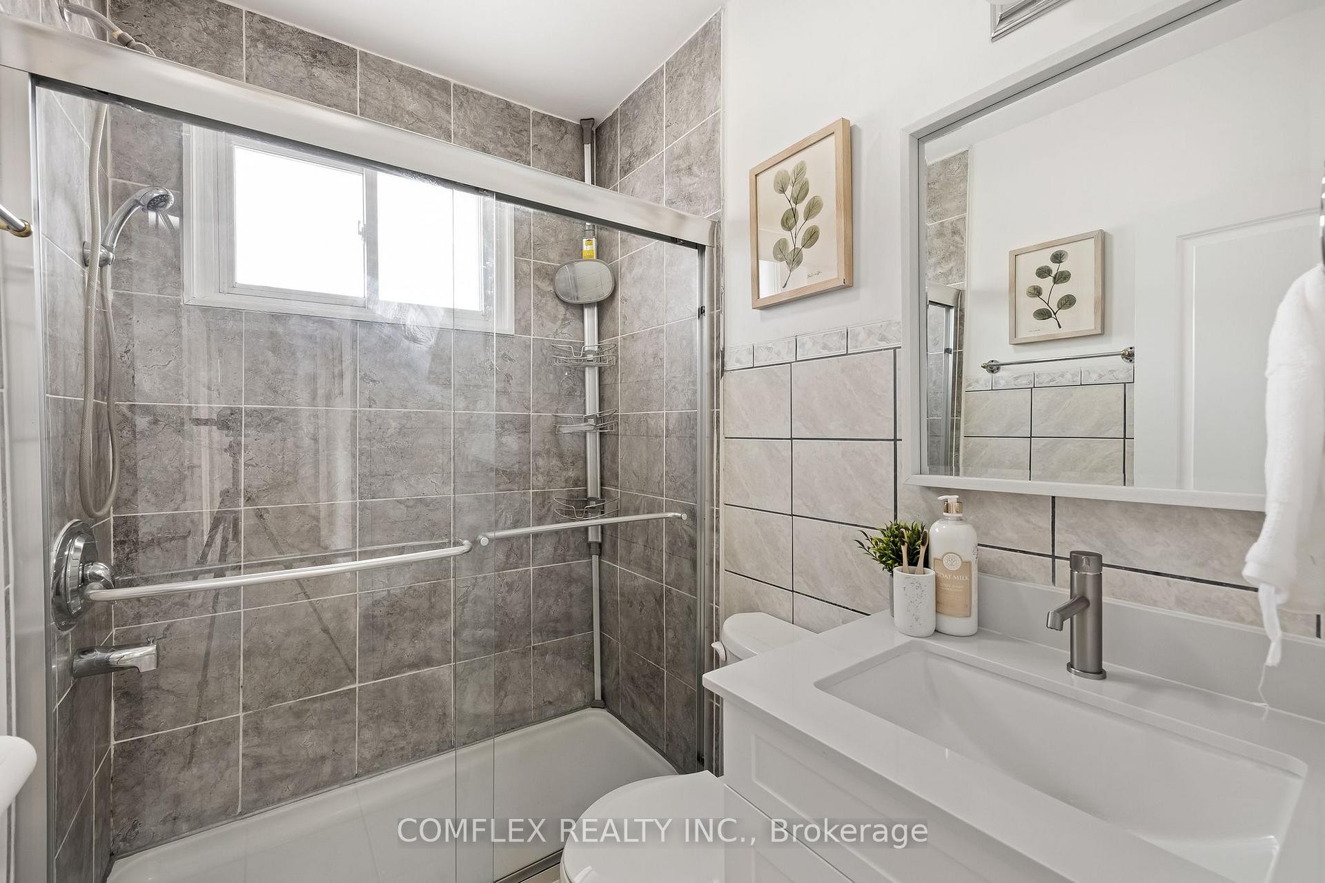 Photo 14 of 309 Rossland Road W, Whitby, Williamsburg — HOMEH