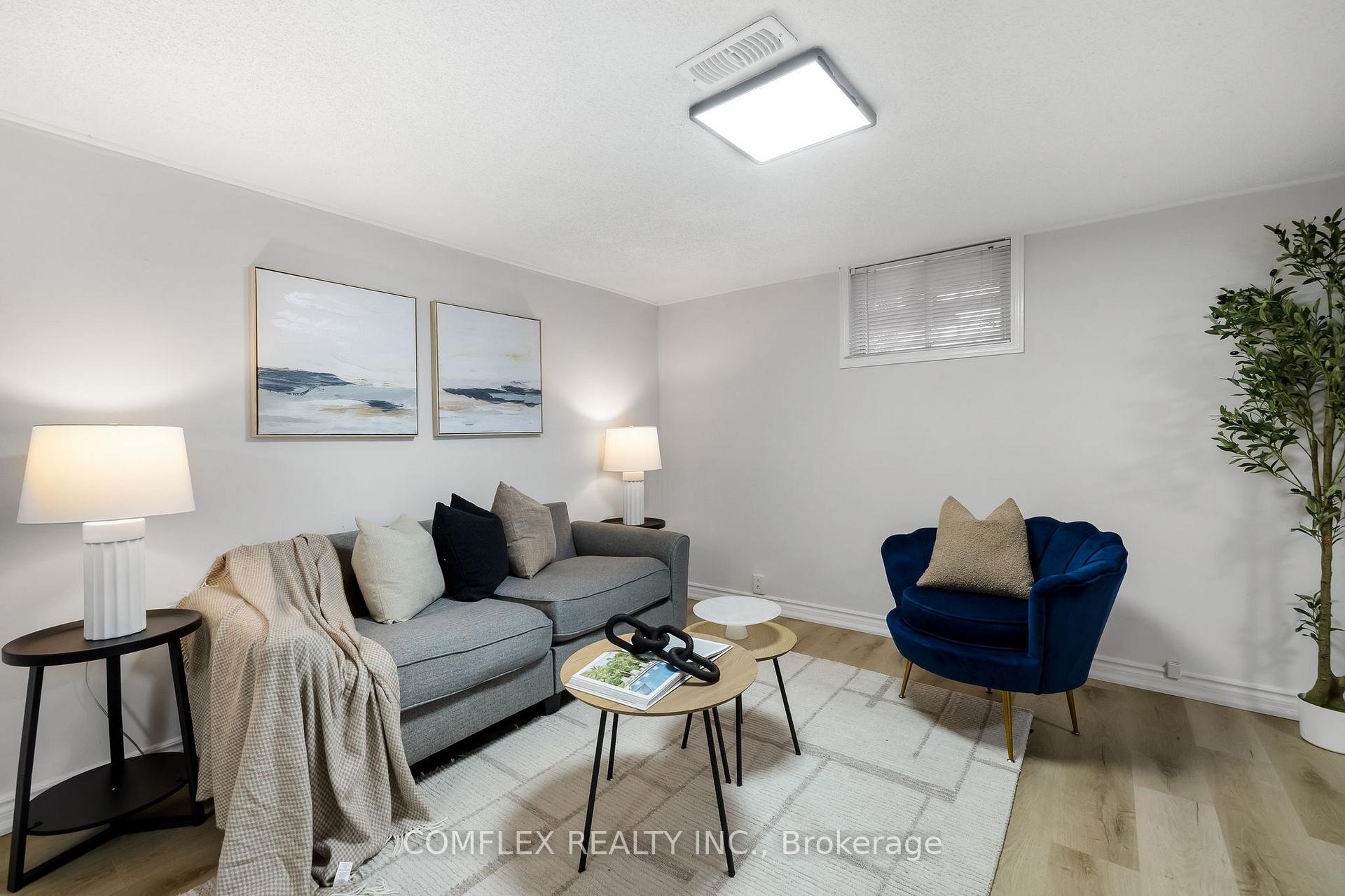 Photo 18 of 309 Rossland Road W, Whitby, Williamsburg — HOMEH