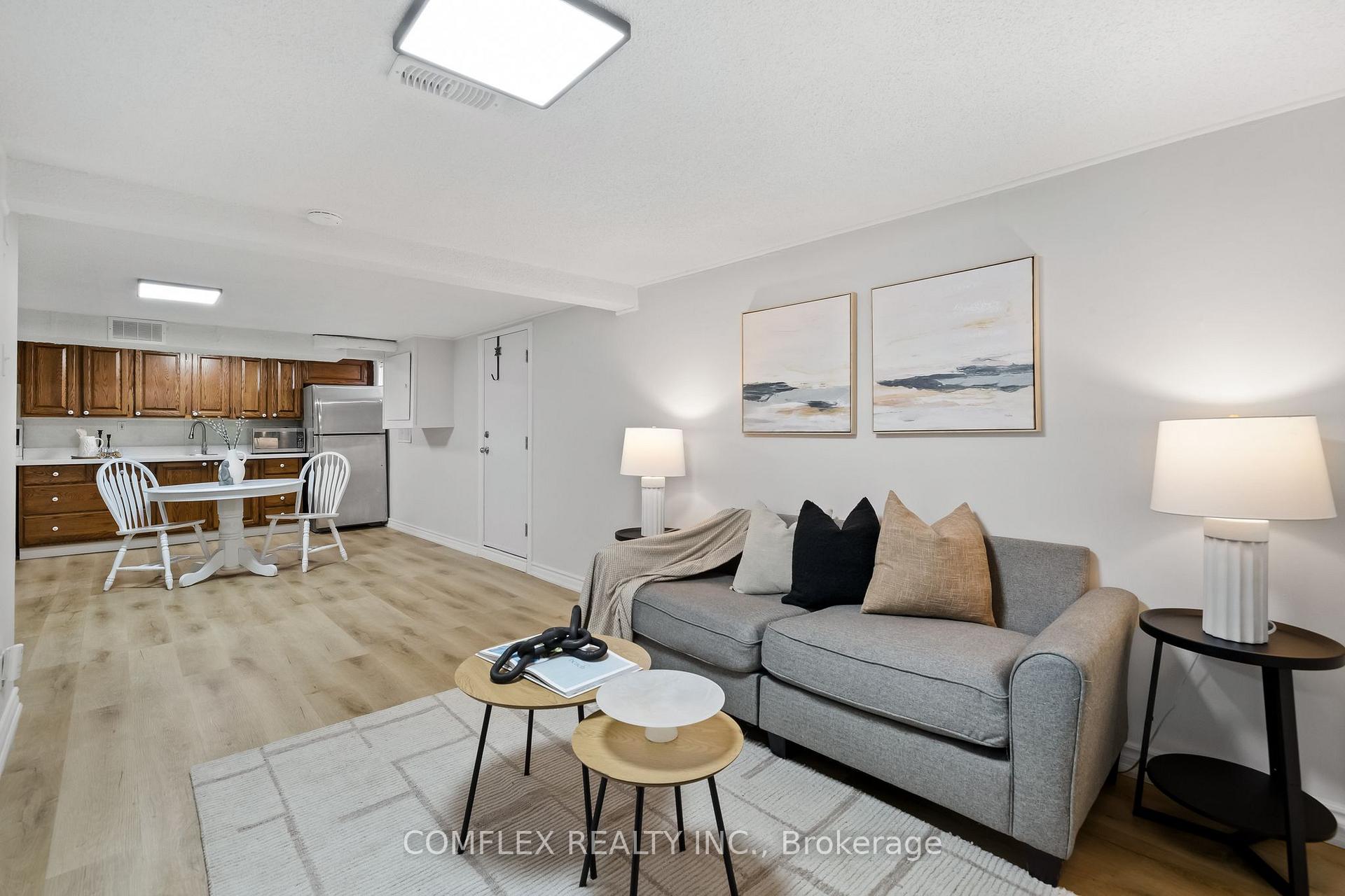 Photo 19 of 309 Rossland Road W, Whitby, Williamsburg — HOMEH