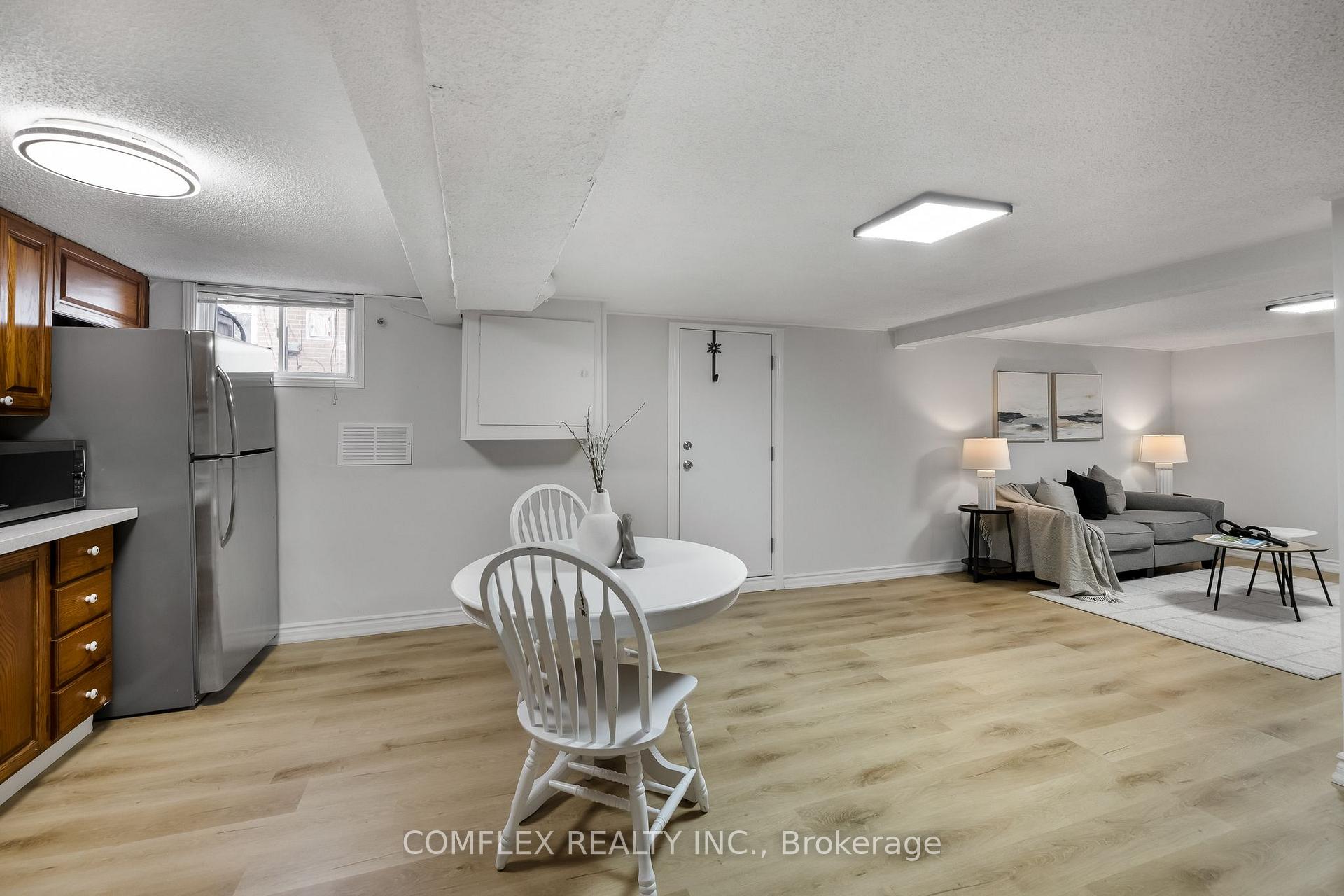 Photo 21 of 309 Rossland Road W, Whitby, Williamsburg — HOMEH