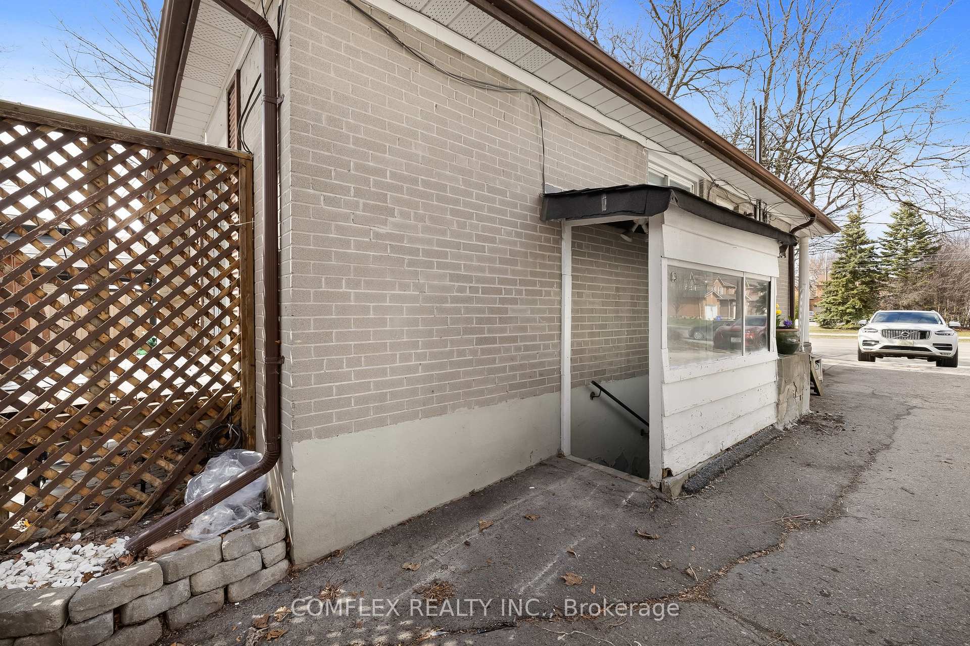 Photo 25 of 309 Rossland Road W, Whitby, Williamsburg — HOMEH