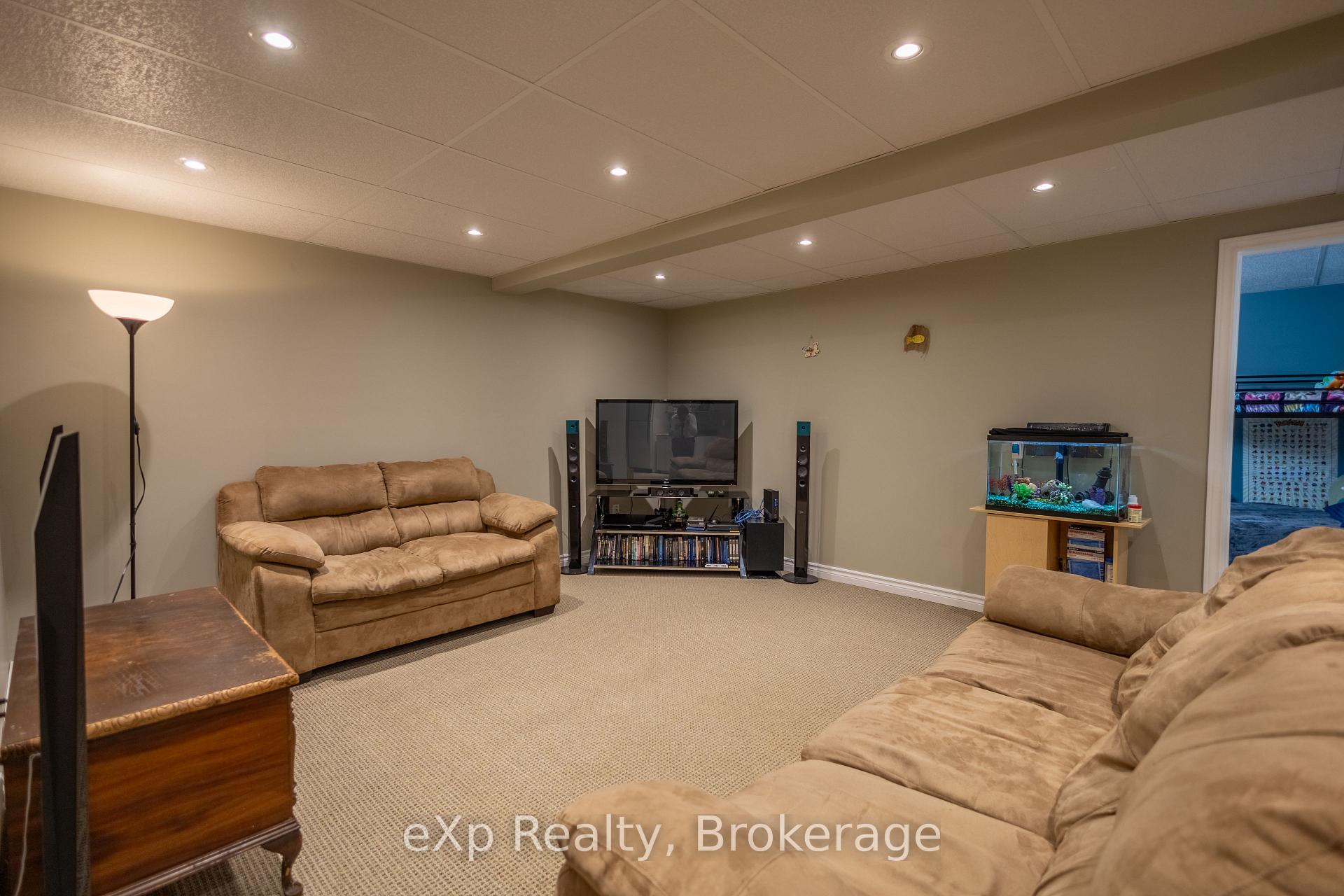 Photo 31 of 207 Alma Street W, Arran-Elderslie — HOMEH