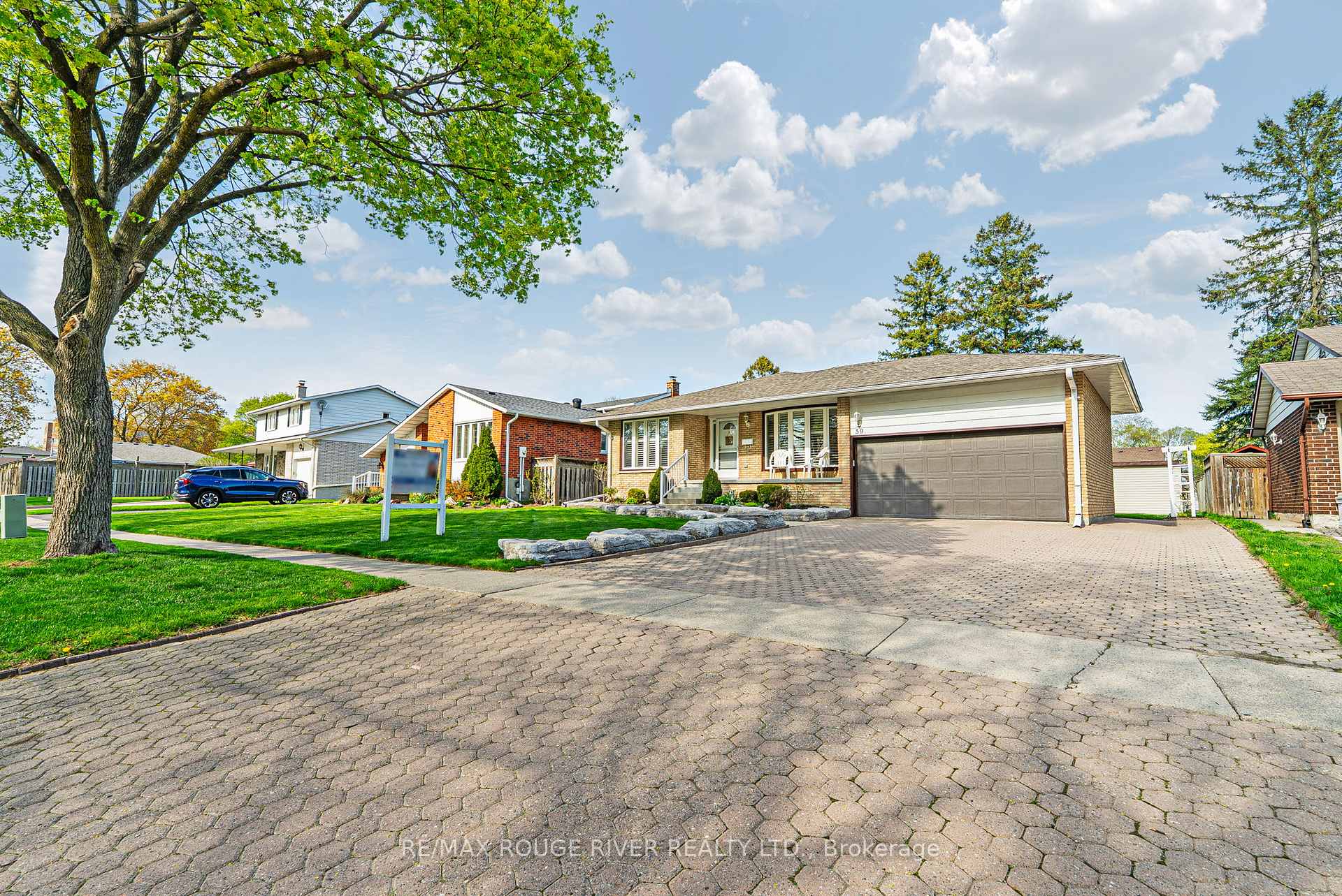 Photo 1 of 59 Brunswick Street, Oshawa, Donevan — HOMEH