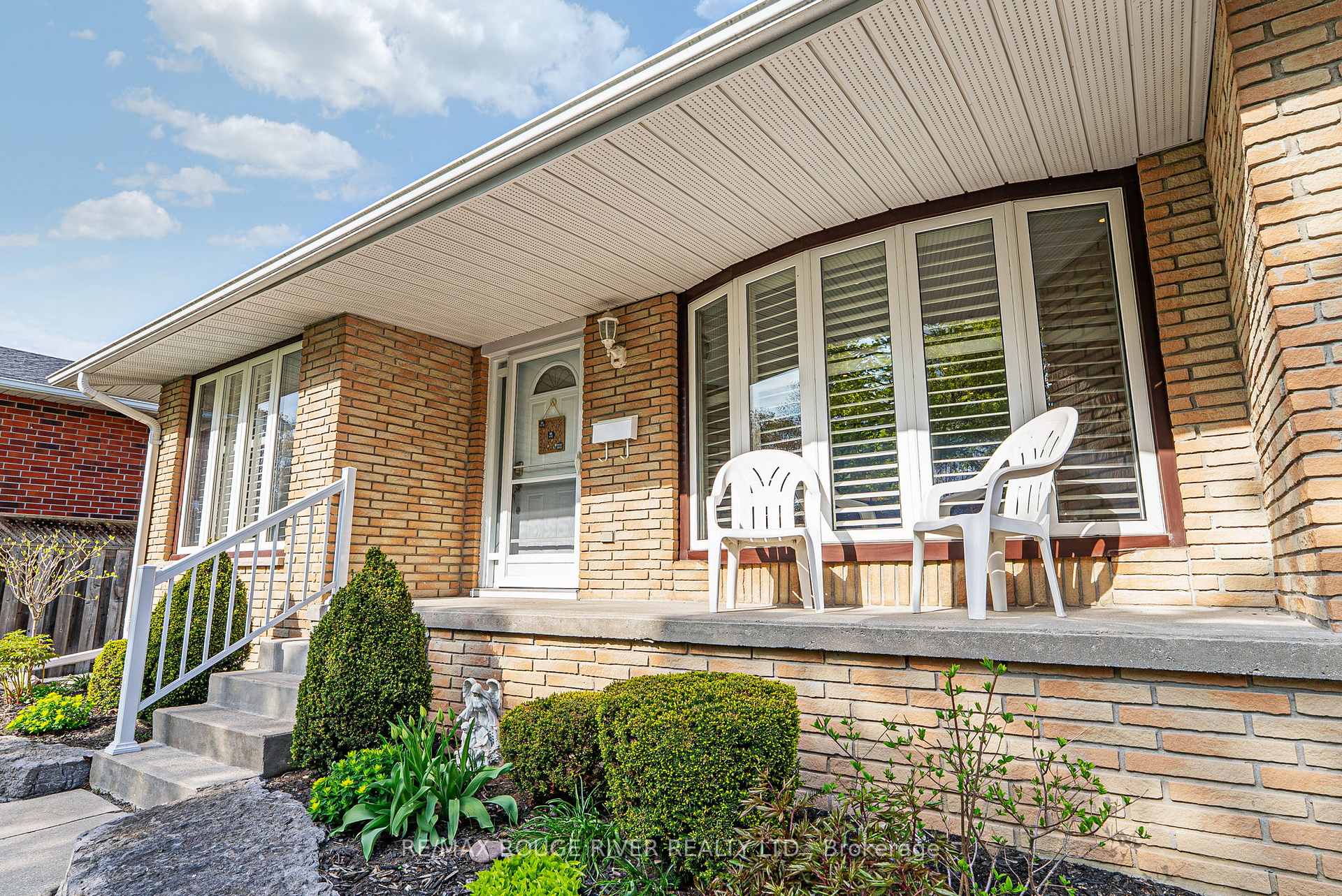 Photo 3 of 59 Brunswick Street, Oshawa, Donevan — HOMEH