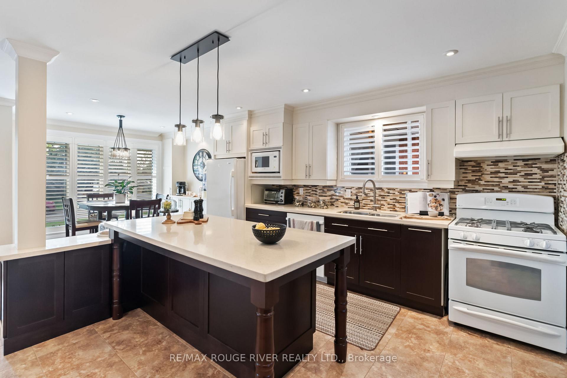 Photo 11 of 59 Brunswick Street, Oshawa, Donevan — HOMEH