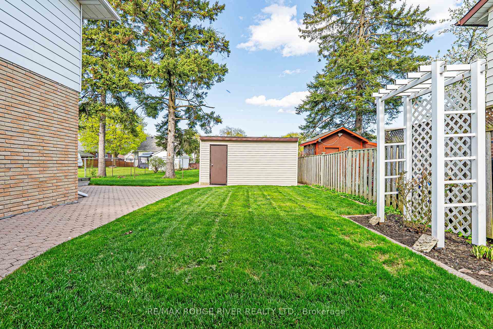 Photo 40 of 59 Brunswick Street, Oshawa, Donevan — HOMEH