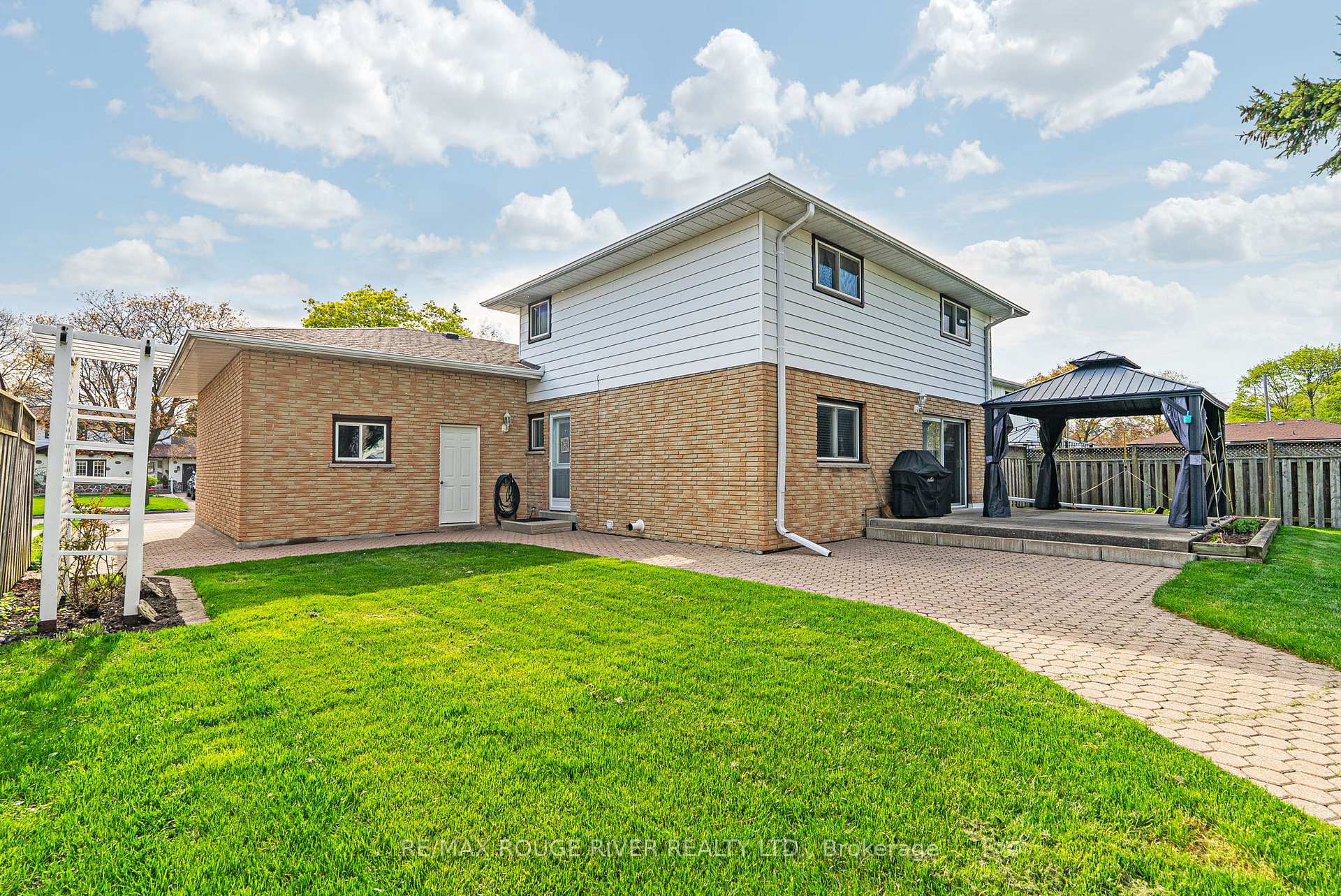 Photo 41 of 59 Brunswick Street, Oshawa, Donevan — HOMEH