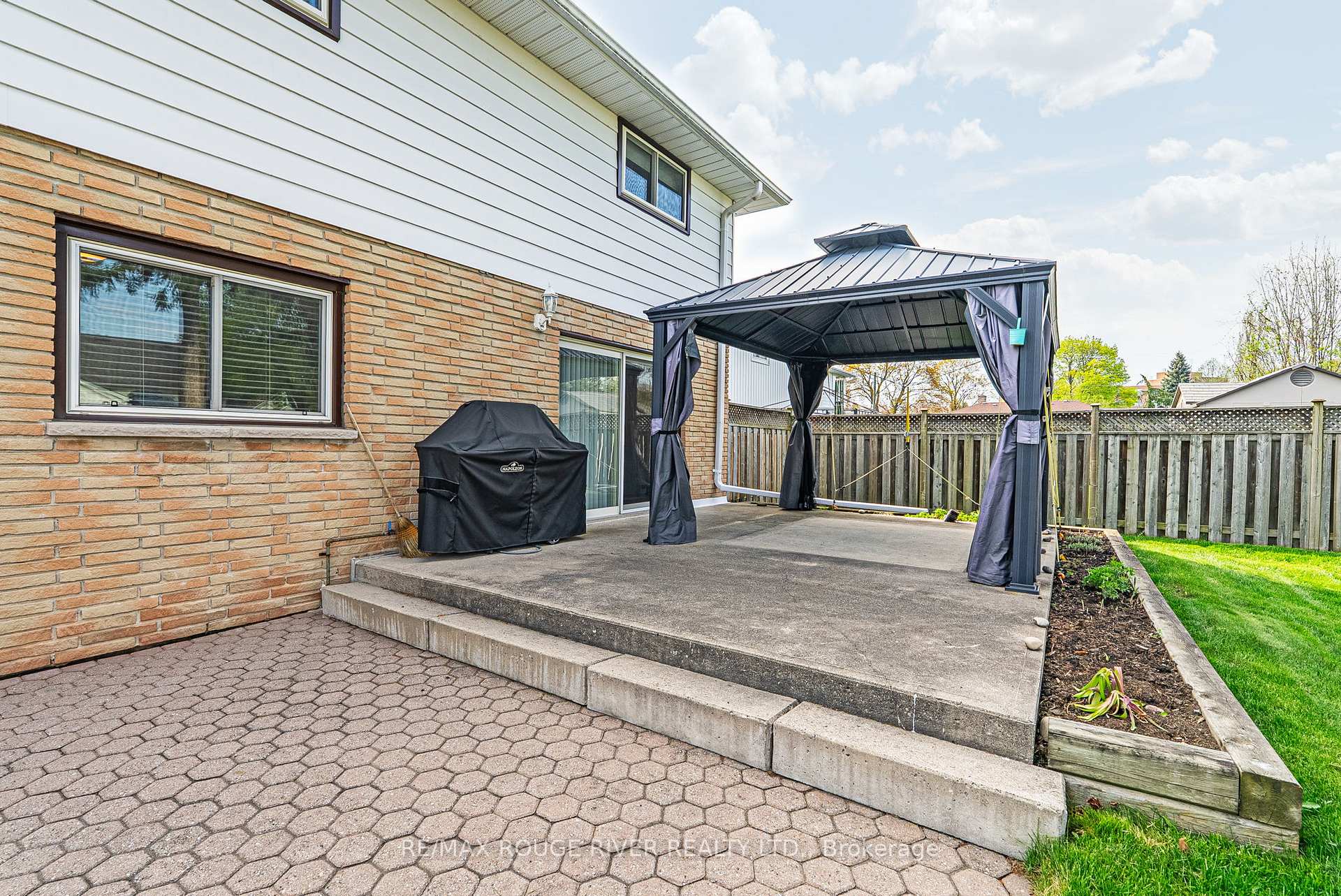 Photo 42 of 59 Brunswick Street, Oshawa, Donevan — HOMEH