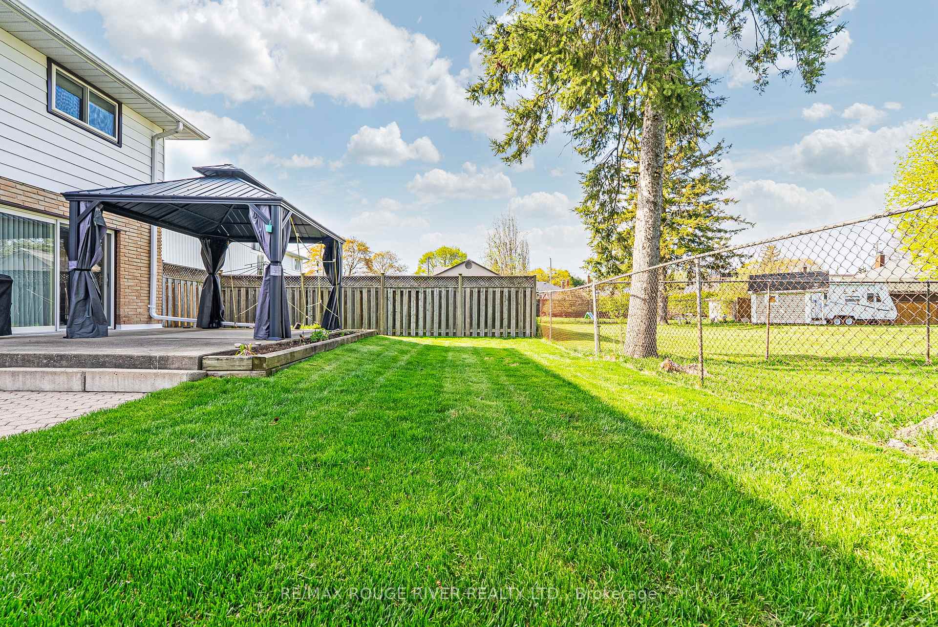 Photo 44 of 59 Brunswick Street, Oshawa, Donevan — HOMEH