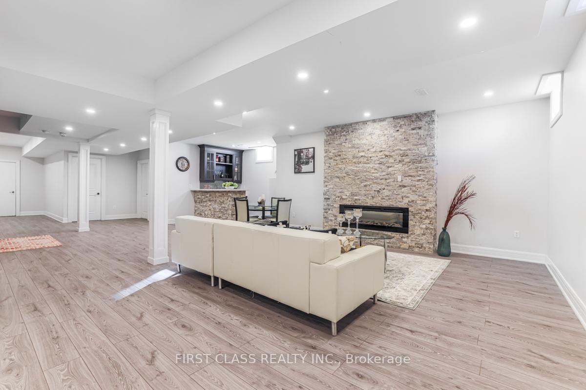 Photo 29 of 163 Abner Miles Drive, Vaughan, Patterson — HOMEH