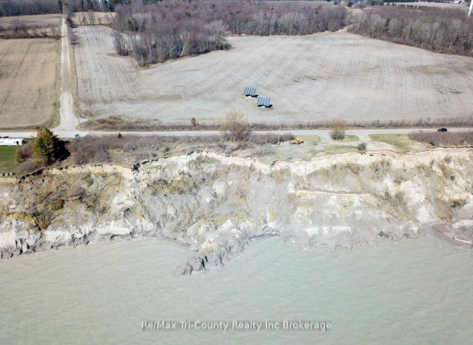 Photo 9 of 56081 Lakeshore Line, Bayham, Rural Bayham — HOMEH