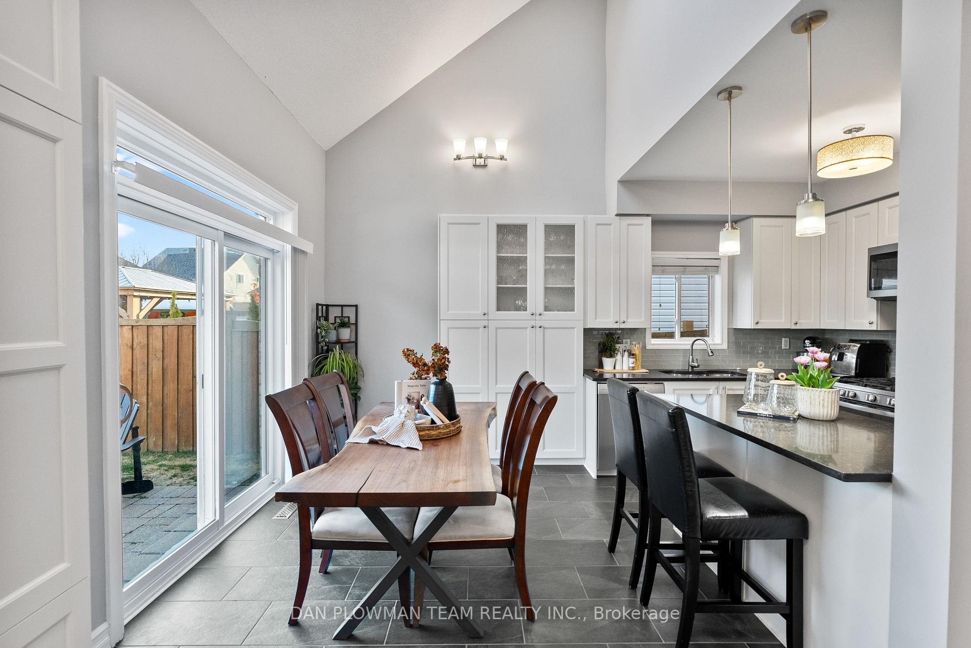 Photo 13 of 63 Scadding Avenue, Whitby, Port Whitby — HOMEH