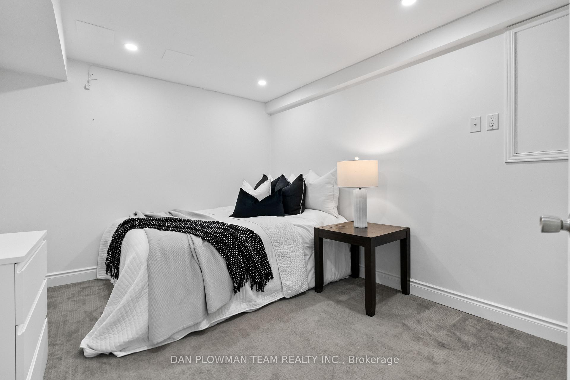 Photo 36 of 63 Scadding Avenue, Whitby, Port Whitby — HOMEH