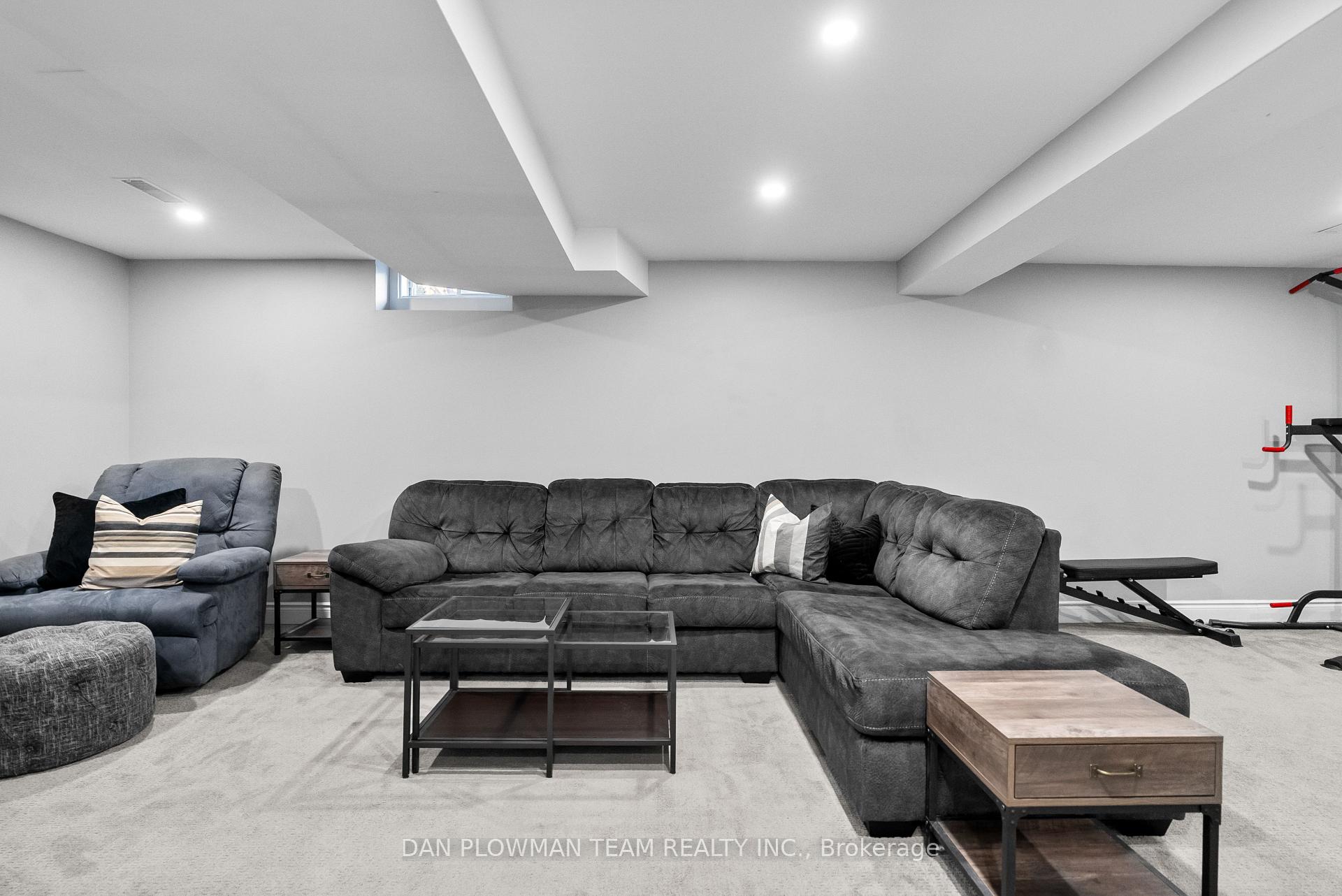 Photo 40 of 63 Scadding Avenue, Whitby, Port Whitby — HOMEH