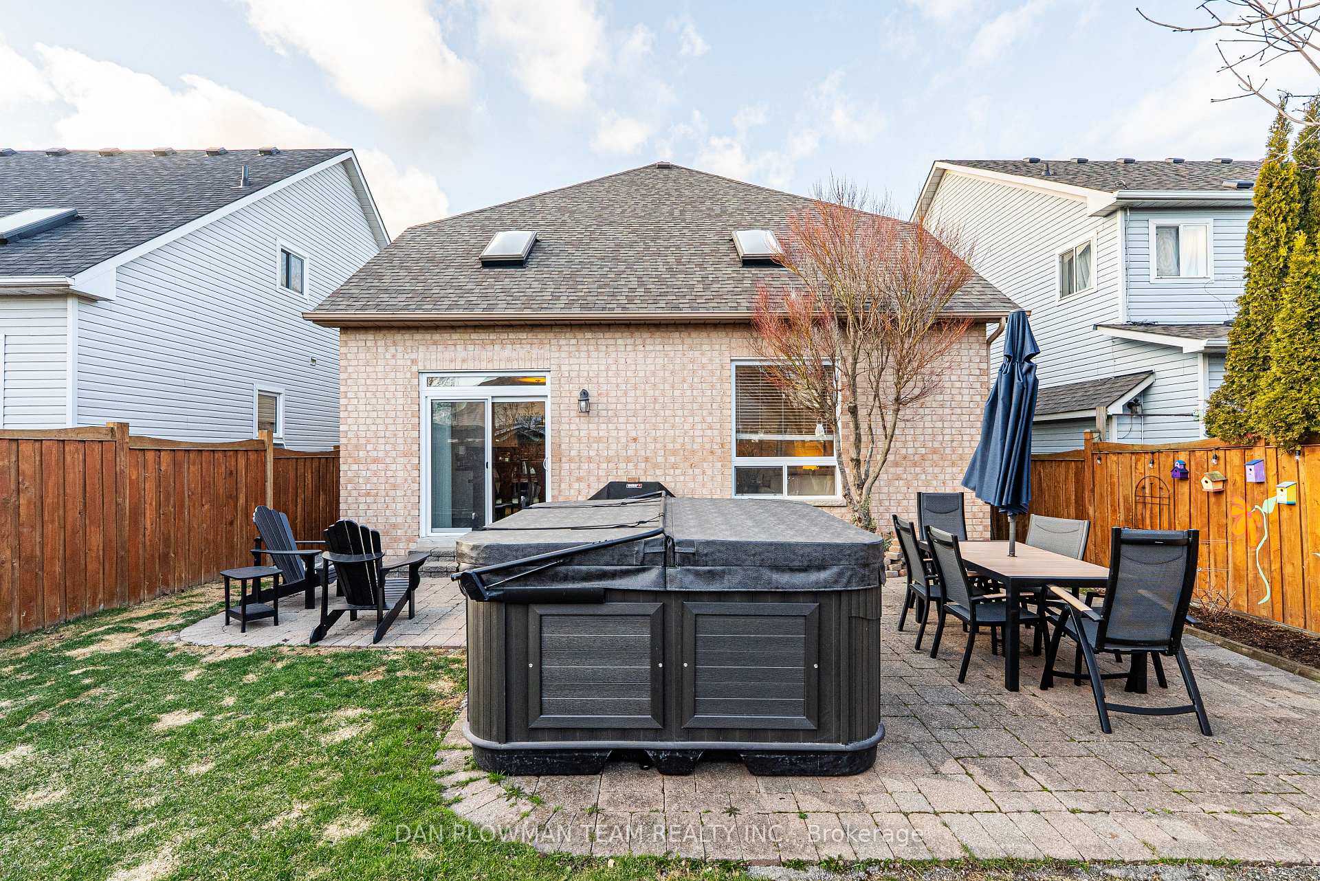 Photo 48 of 63 Scadding Avenue, Whitby, Port Whitby — HOMEH