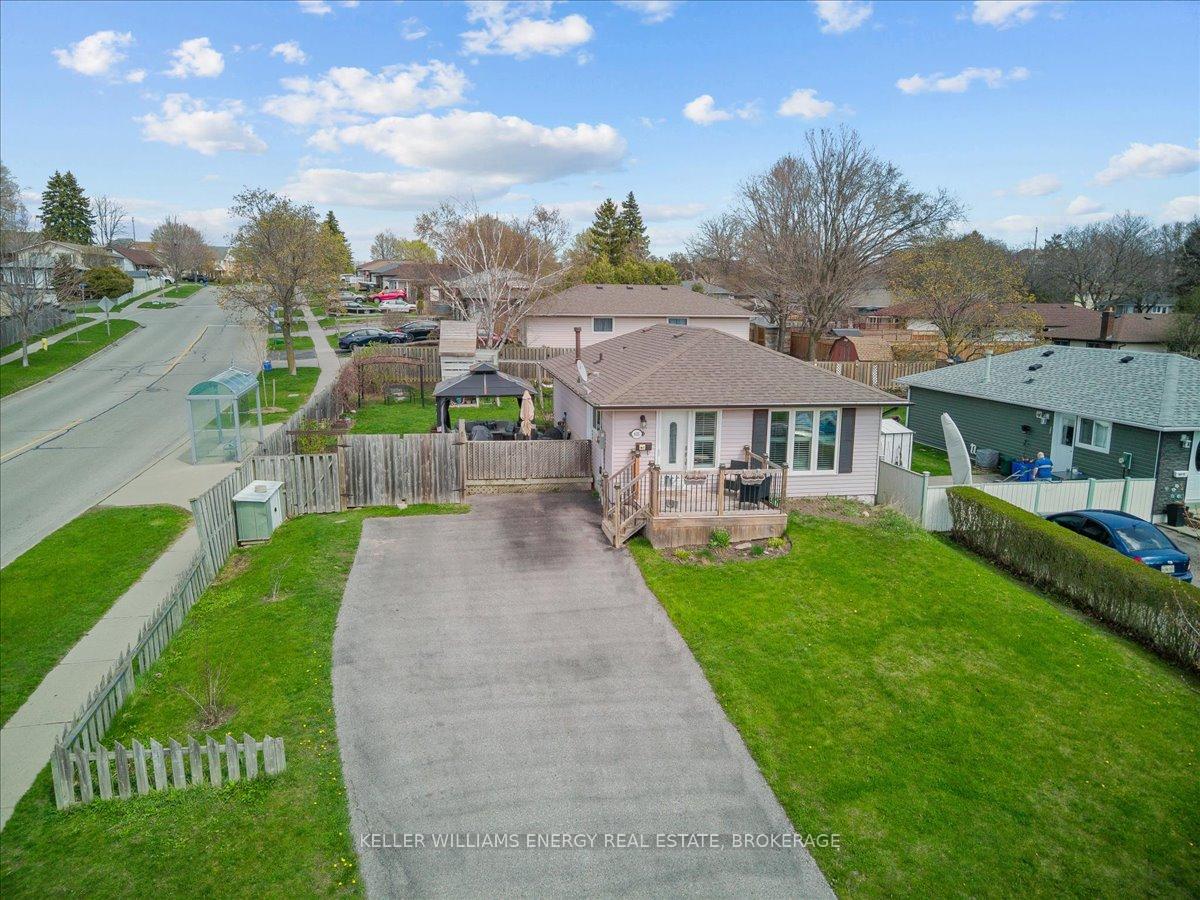 Photo 1 of 815 Southdown Street, Oshawa, Donevan — HOMEH