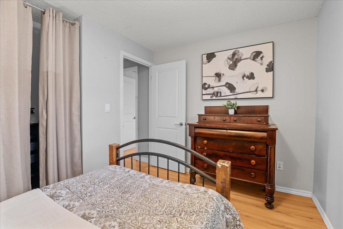Photo 20 of 815 Southdown Street, Oshawa, Donevan — HOMEH