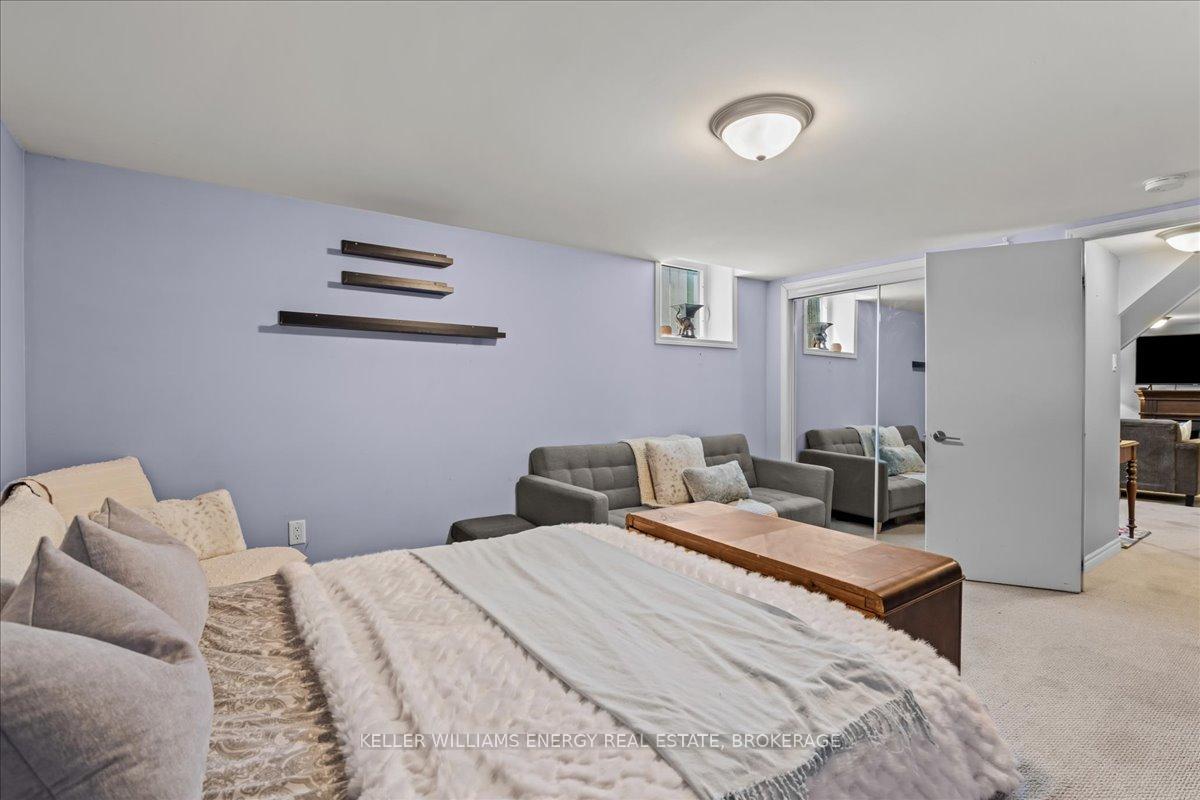 Photo 26 of 815 Southdown Street, Oshawa, Donevan — HOMEH