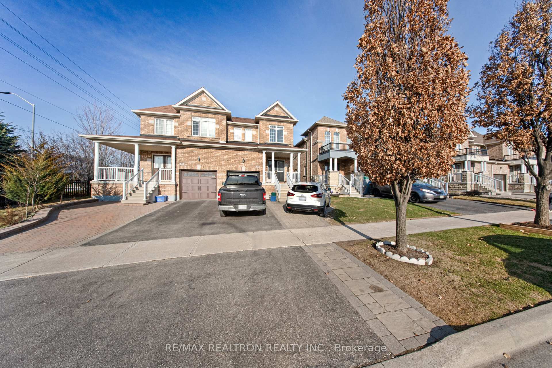 Photo 1 of 51 Barli Crescent, Vaughan, Patterson — HOMEH