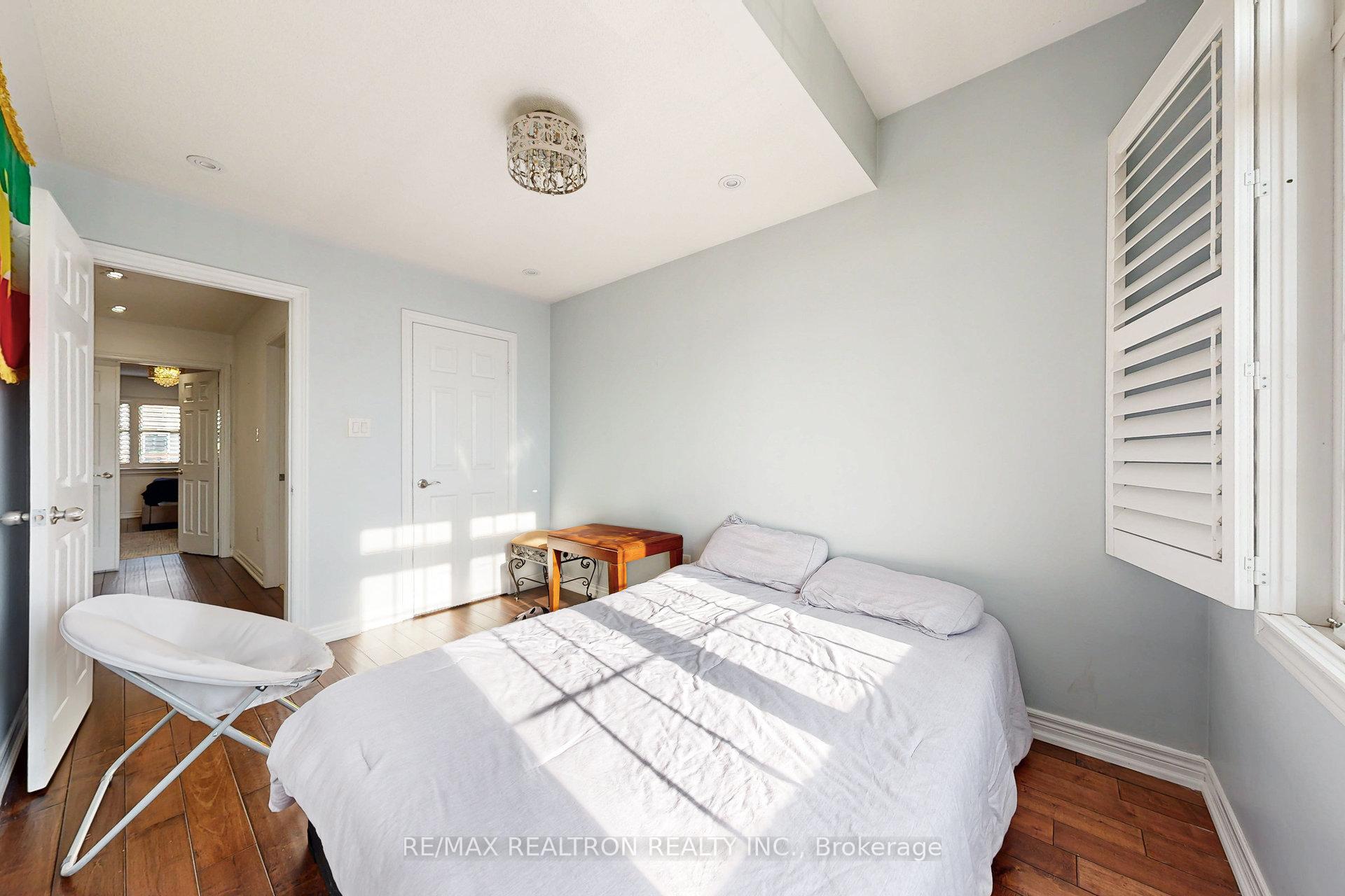 Photo 28 of 51 Barli Crescent, Vaughan, Patterson — HOMEH