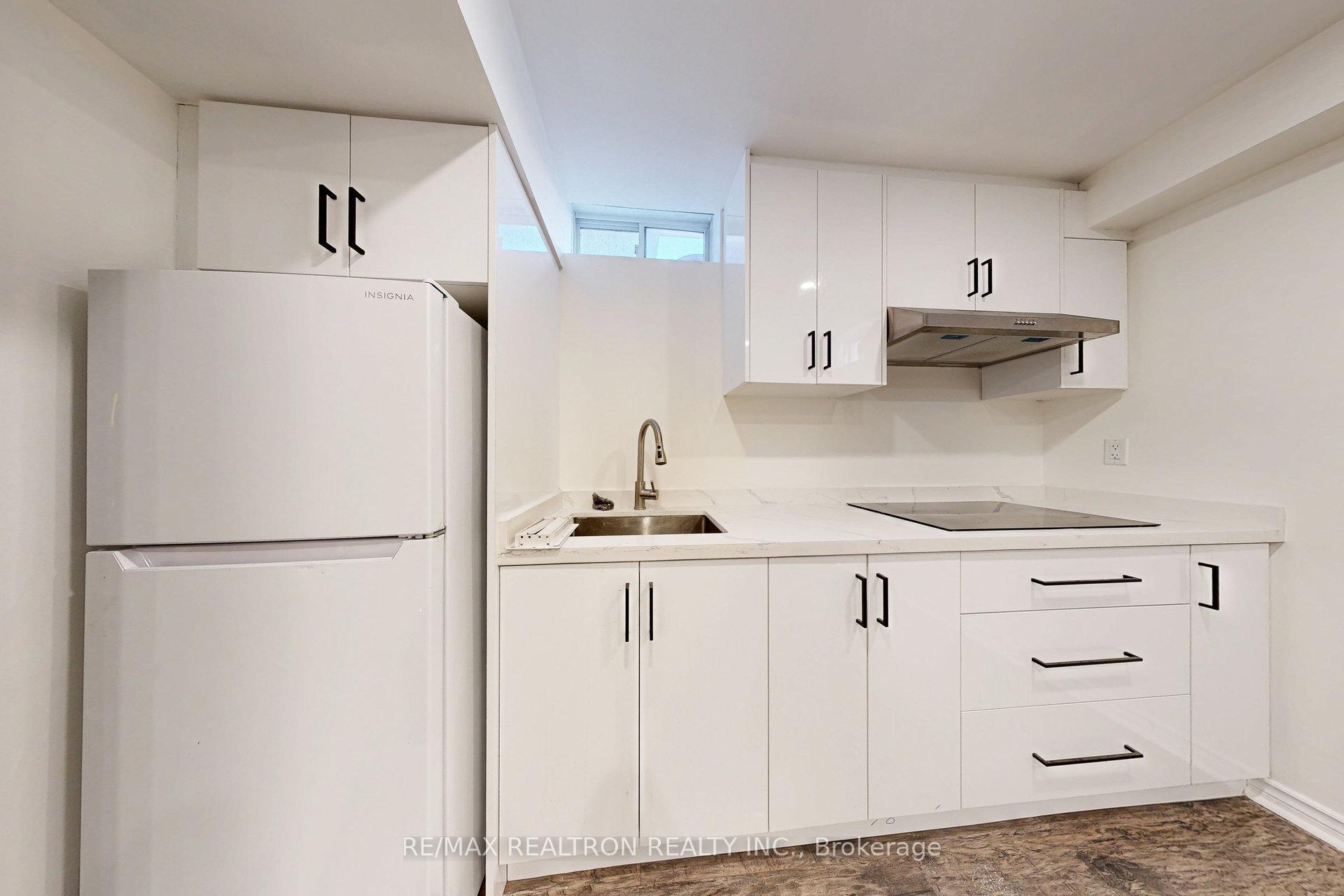 Photo 39 of 51 Barli Crescent, Vaughan, Patterson — HOMEH