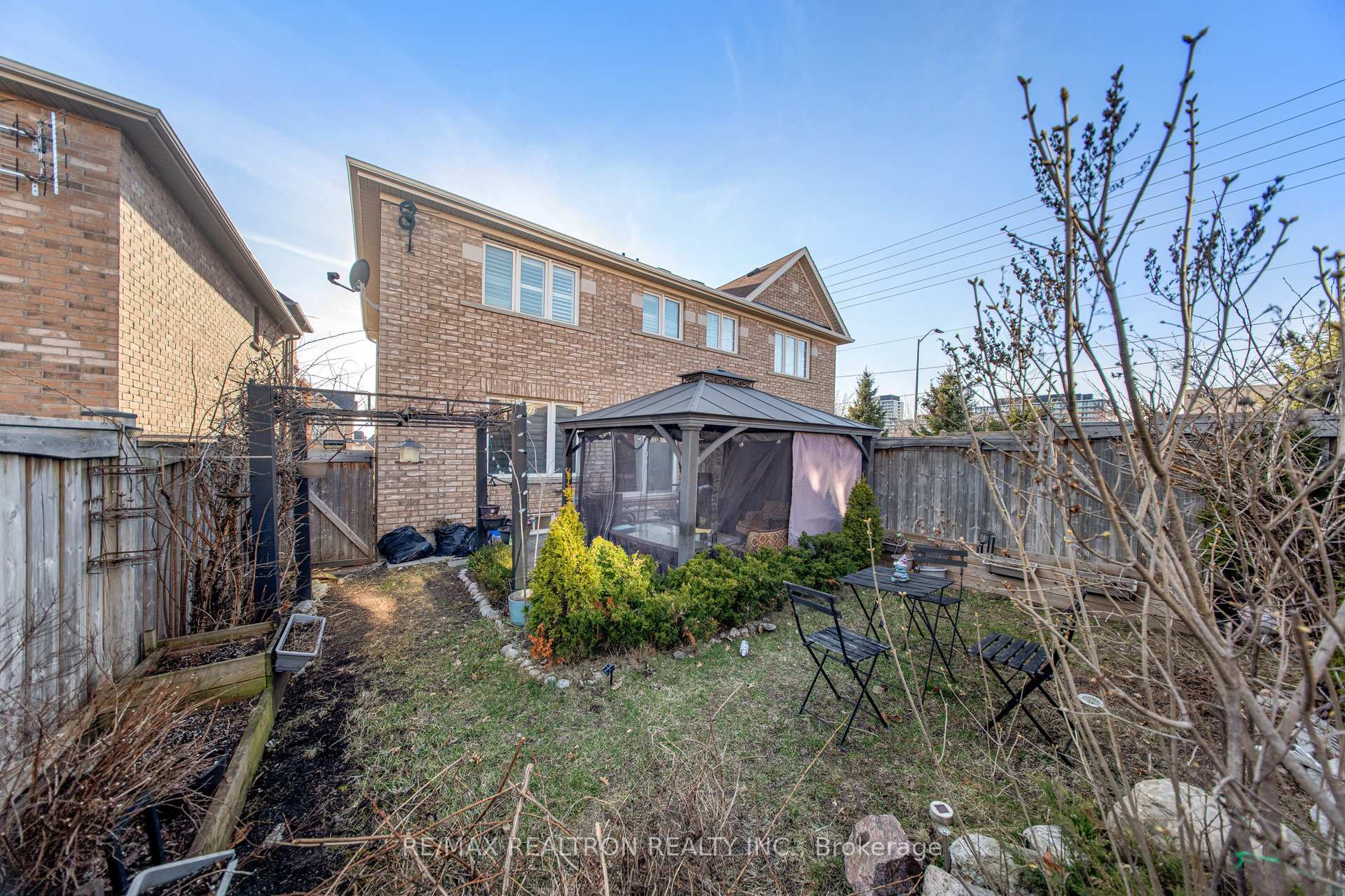 Photo 49 of 51 Barli Crescent, Vaughan, Patterson — HOMEH