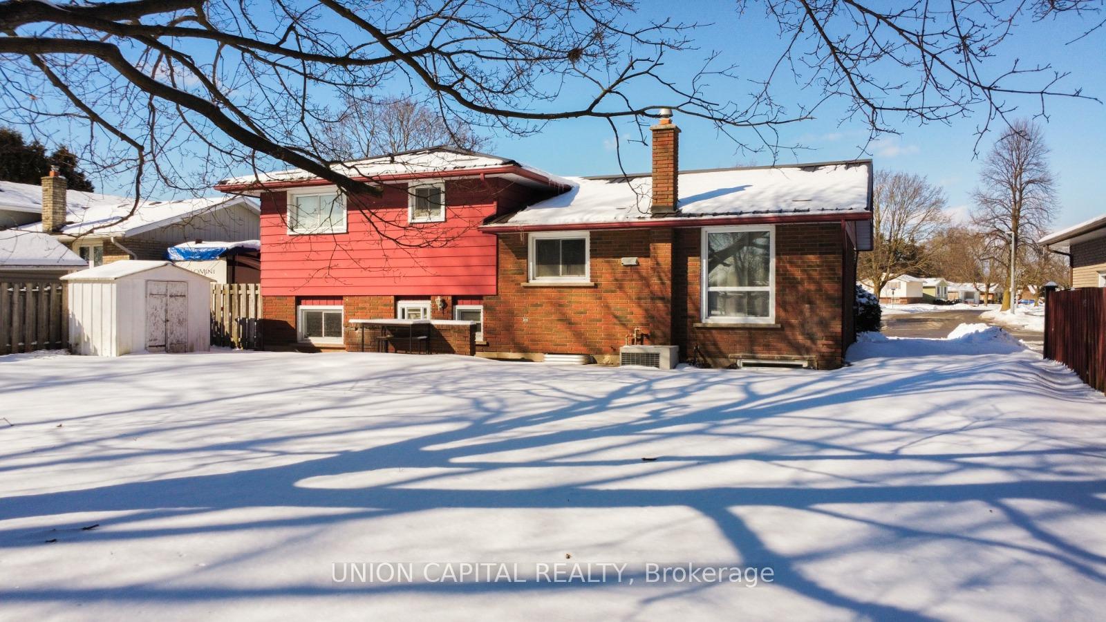 Photo 2 of 77 Rolling Acres Drive, Welland, N. Welland — HOMEH