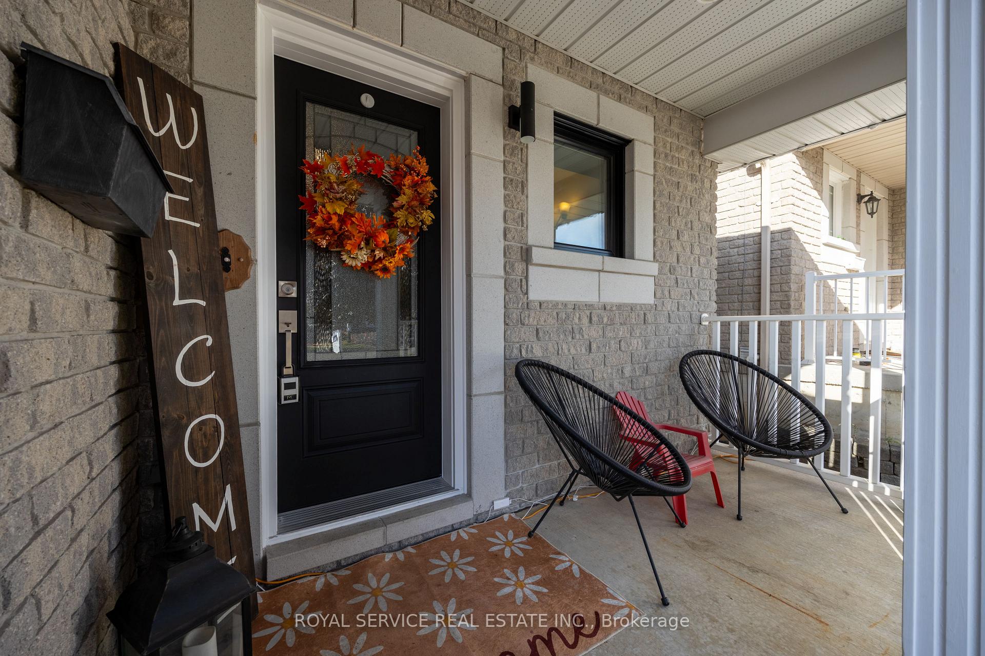 Photo 3 of 446 Abound Crescent, Peterborough, Ashburnham Ward 4 — HOMEH