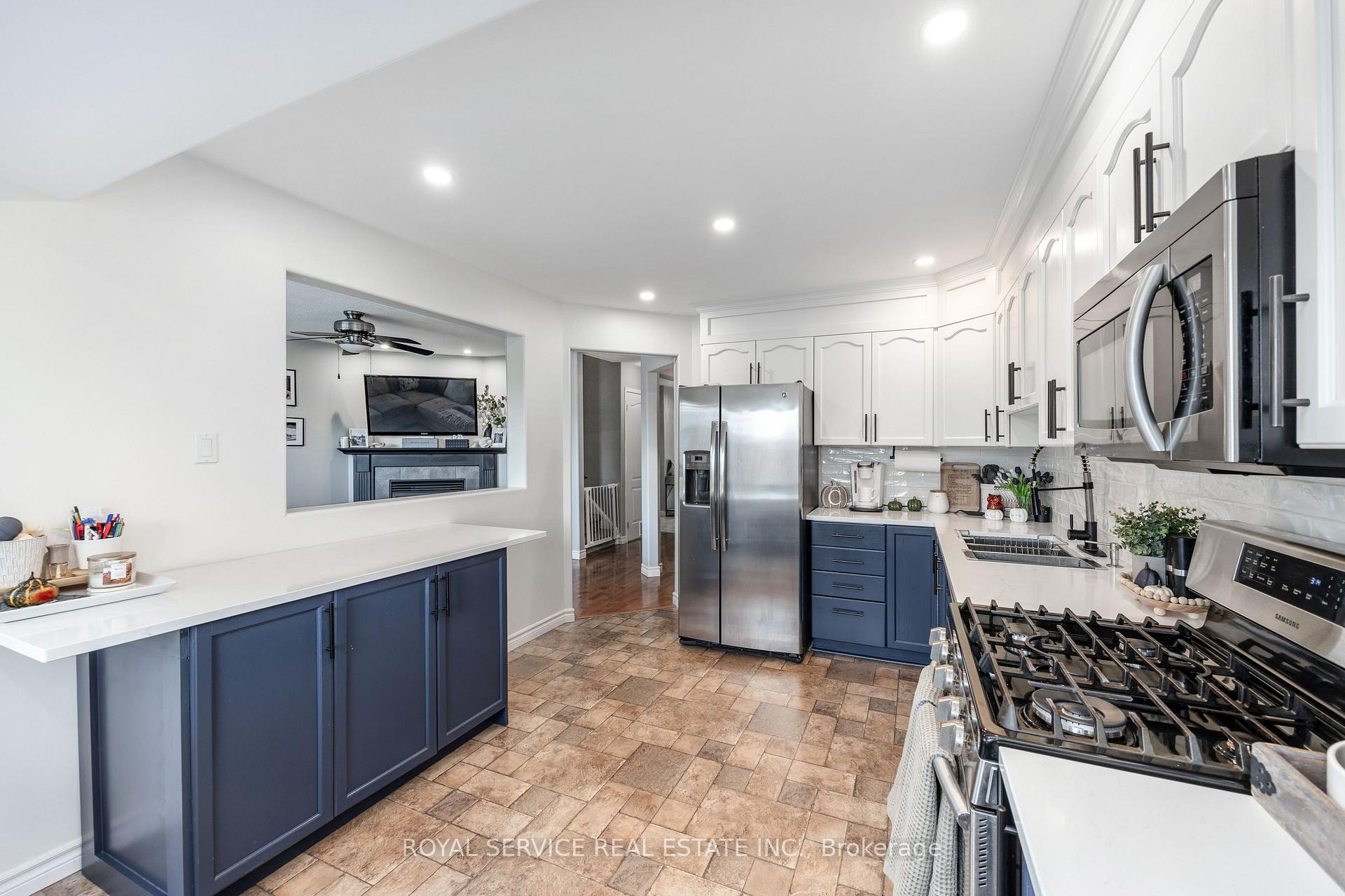 Photo 12 of 446 Abound Crescent, Peterborough, Ashburnham Ward 4 — HOMEH