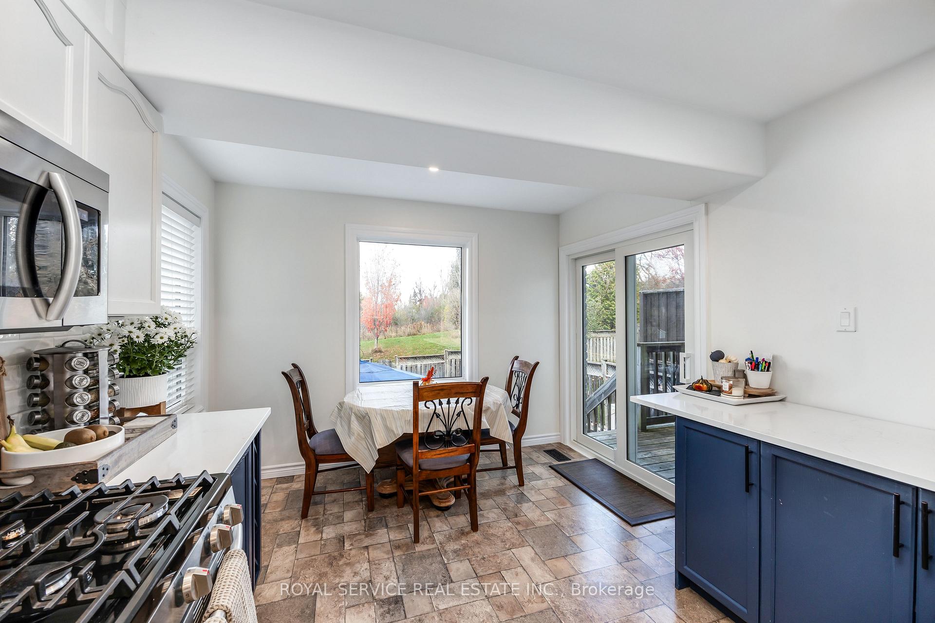 Photo 15 of 446 Abound Crescent, Peterborough, Ashburnham Ward 4 — HOMEH