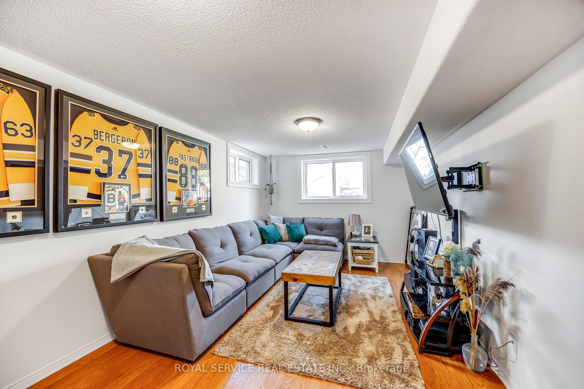 Photo 23 of 446 Abound Crescent, Peterborough, Ashburnham Ward 4 — HOMEH