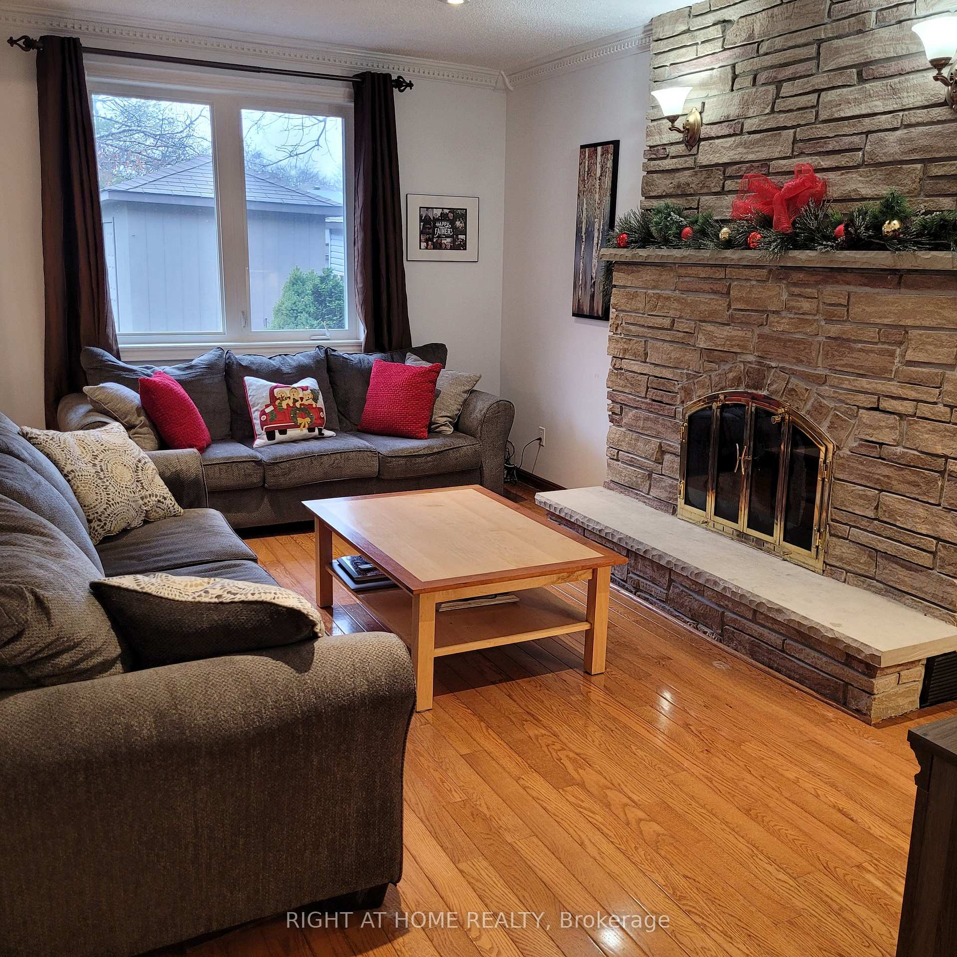 Photo 11 of 436 Labrador Drive, Oshawa, Donevan — HOMEH