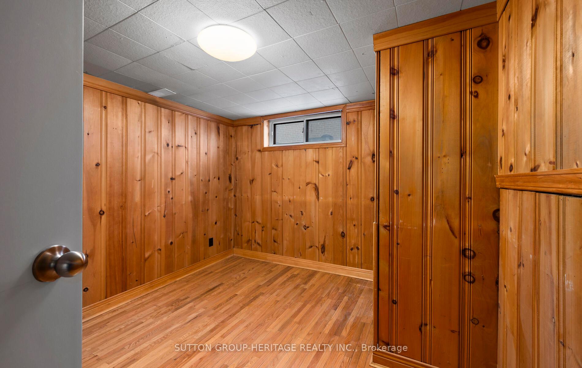 Photo 18 of 1009 Centre Street N, Whitby, Williamsburg — HOMEH