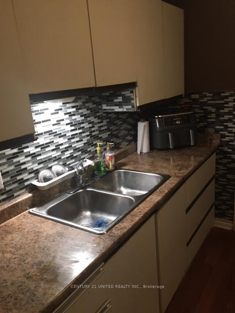 Photo 8 of 1205 Huntington Circle, Peterborough, Otonabee Ward 1 — HOMEH