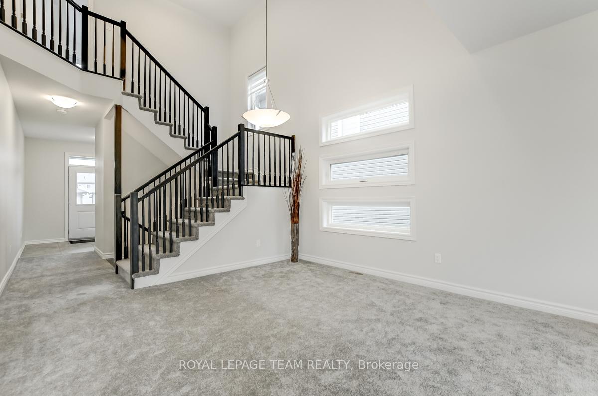 Photo 8 of 121 Seabert Drive, Arnprior — HOMEH