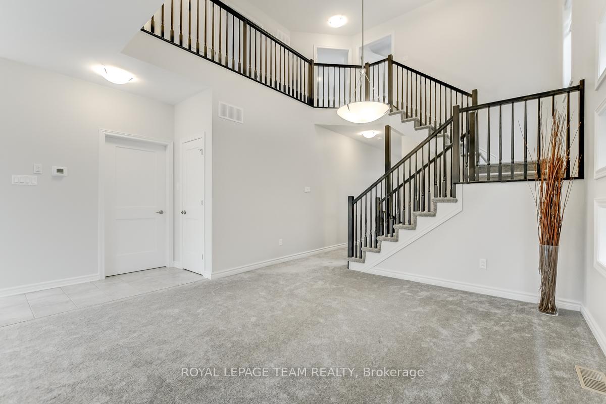 Photo 9 of 121 Seabert Drive, Arnprior — HOMEH