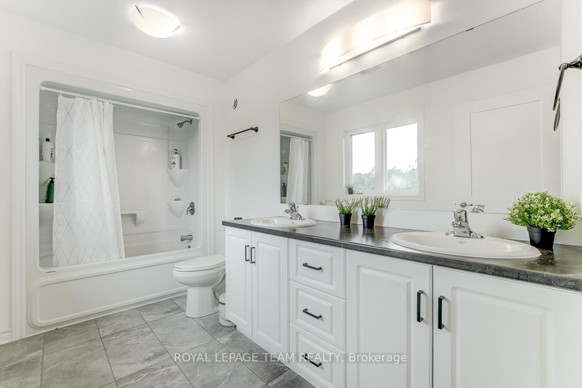 Photo 24 of 121 Seabert Drive, Arnprior — HOMEH