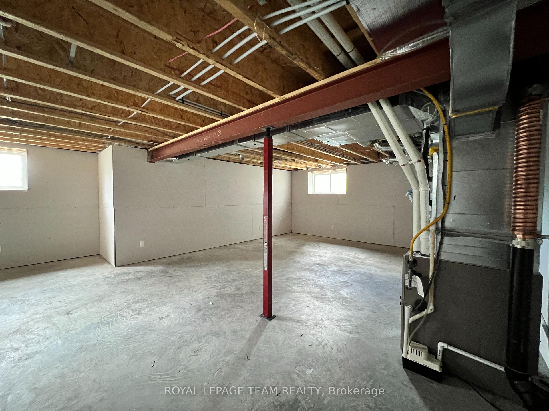 Photo 37 of 121 Seabert Drive, Arnprior — HOMEH