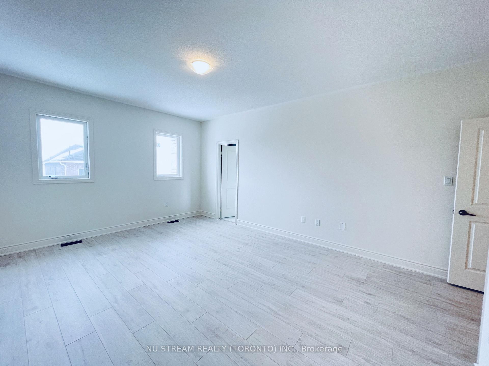 Photo 9 of 2243 Crystal Drive, Oshawa, Kedron — HOMEH