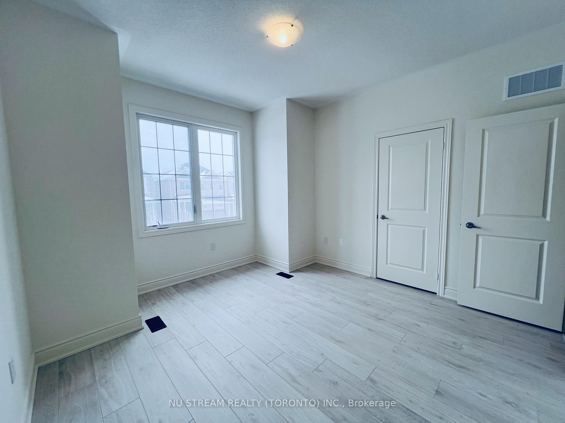 Photo 12 of 2243 Crystal Drive, Oshawa, Kedron — HOMEH