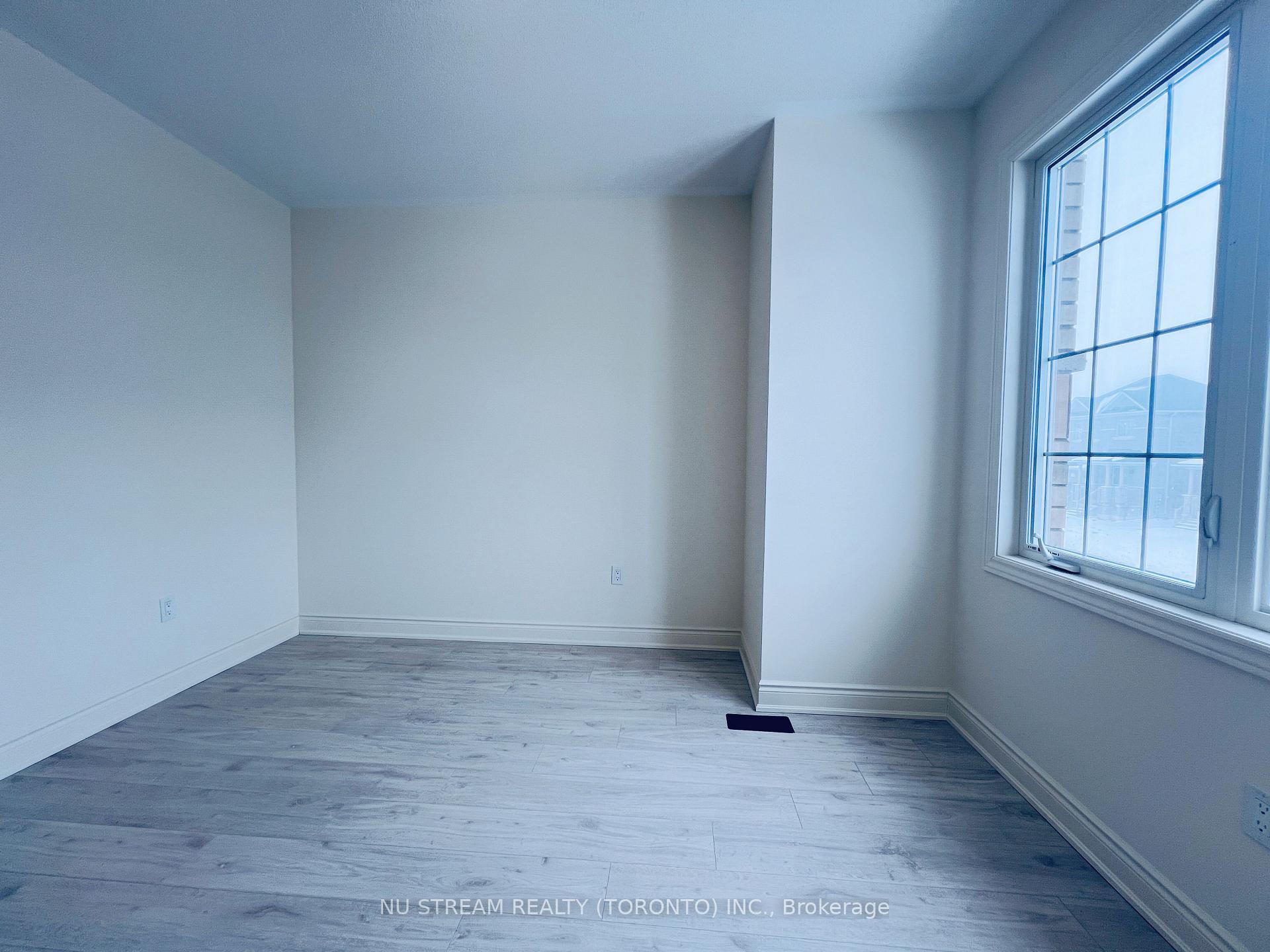 Photo 13 of 2243 Crystal Drive, Oshawa, Kedron — HOMEH