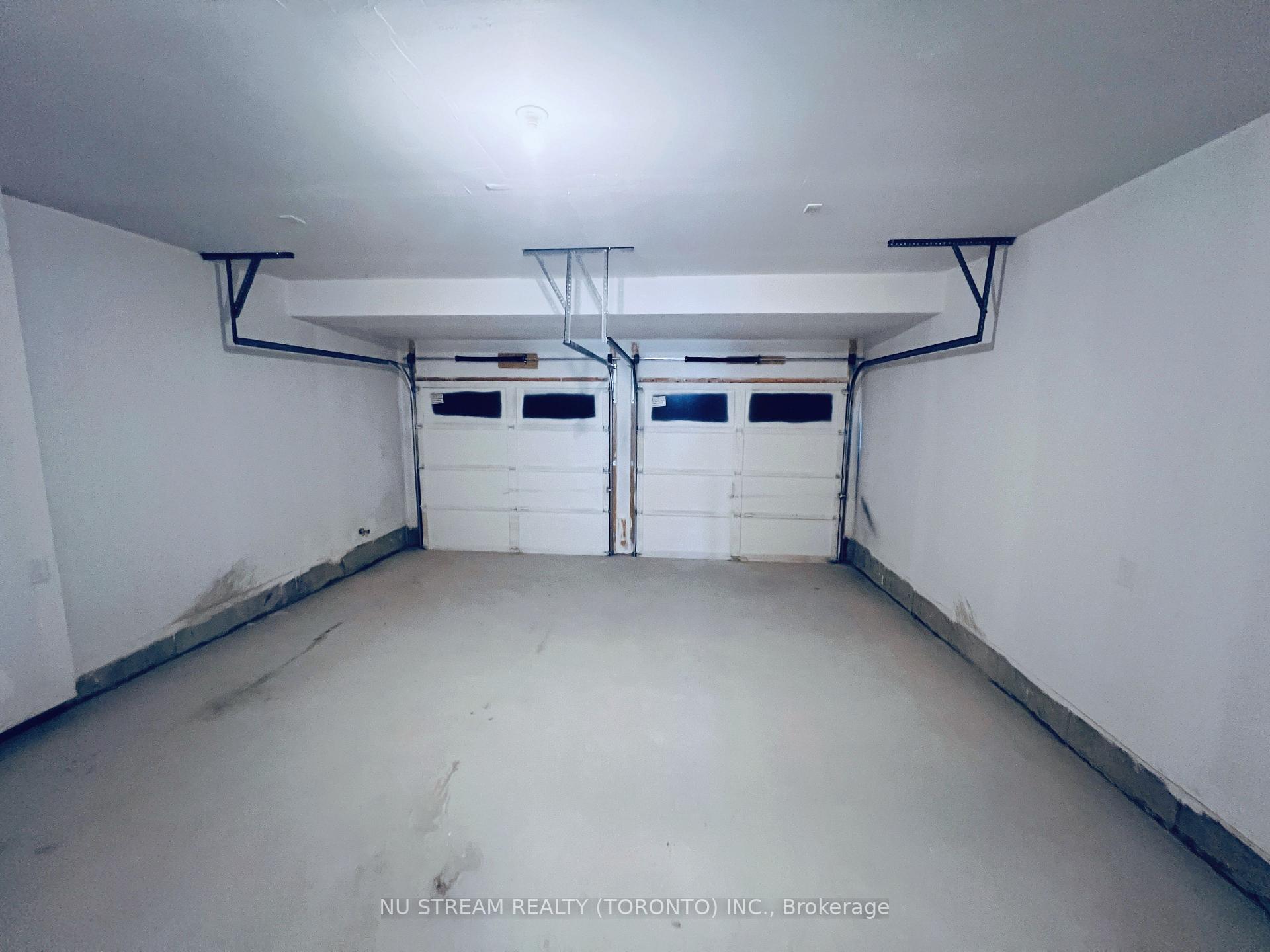 Photo 18 of 2243 Crystal Drive, Oshawa, Kedron — HOMEH