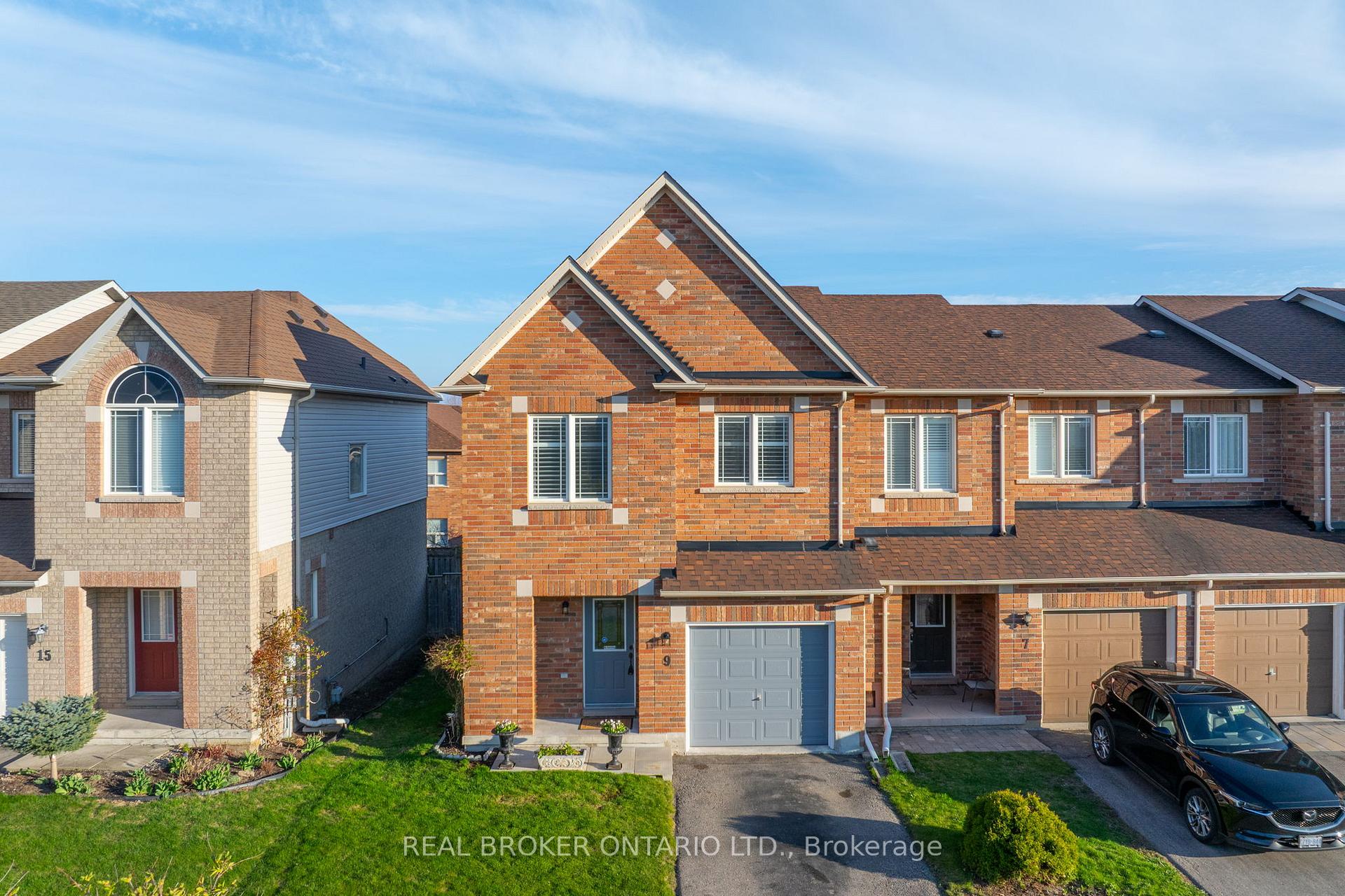 Photo 1 of 9 Bilbrough Street, Aurora, Bayview Northeast — HOMEH