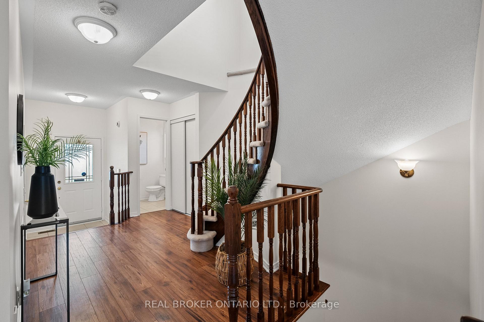 Photo 6 of 9 Bilbrough Street, Aurora, Bayview Northeast — HOMEH