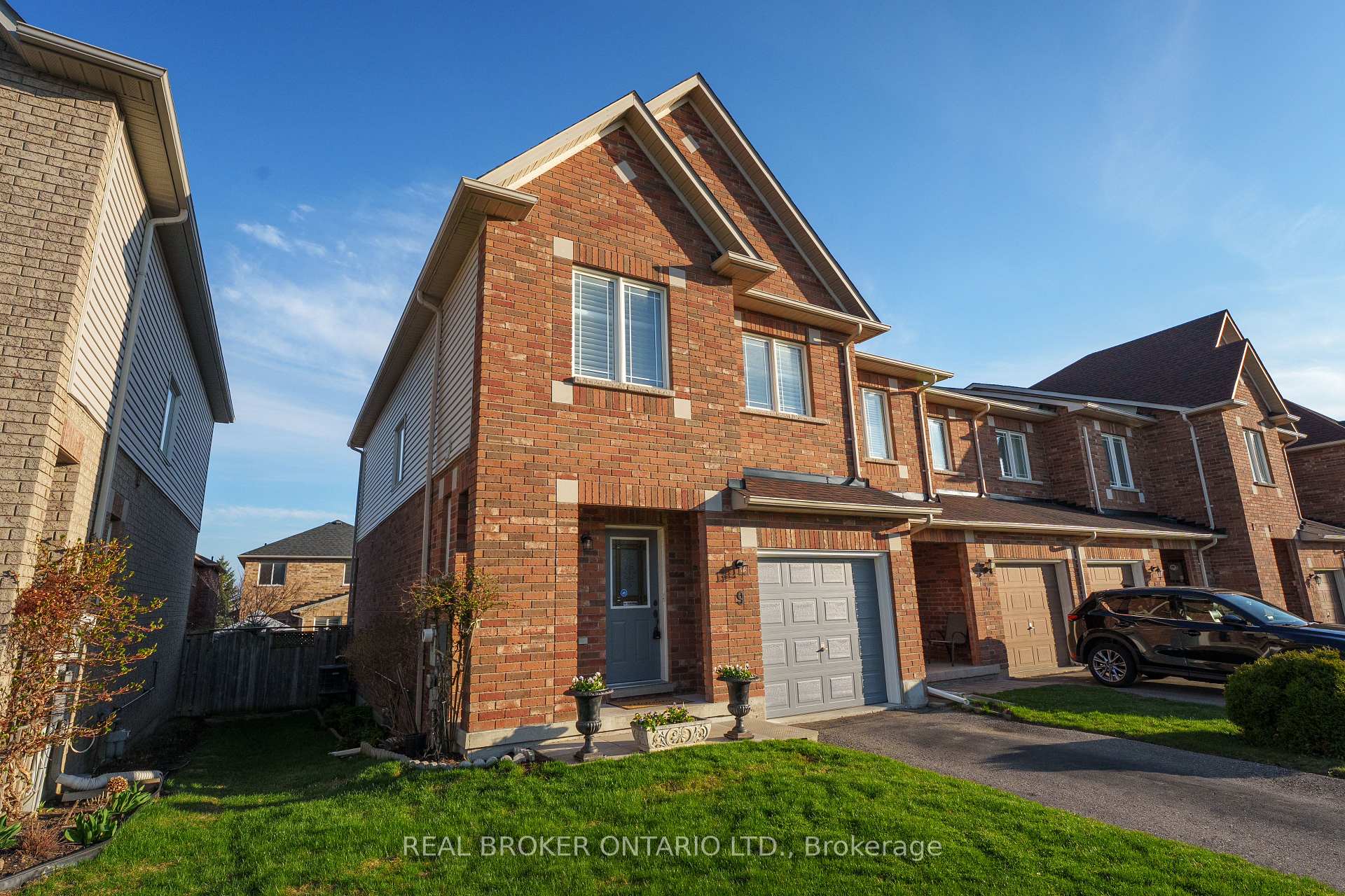 Photo 32 of 9 Bilbrough Street, Aurora, Bayview Northeast — HOMEH