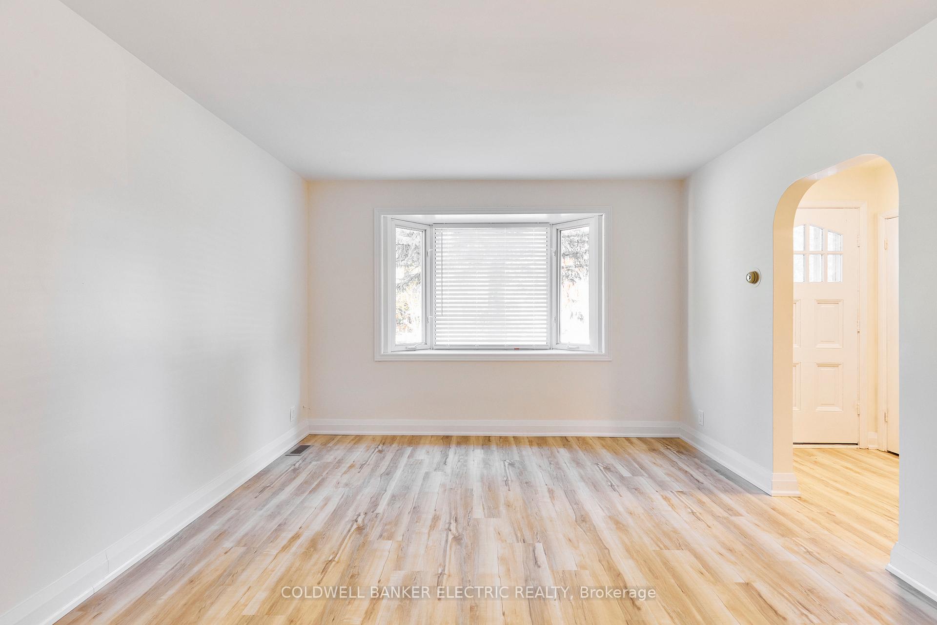Photo 14 of 1058 Hortop Street, Oshawa, Donevan — HOMEH