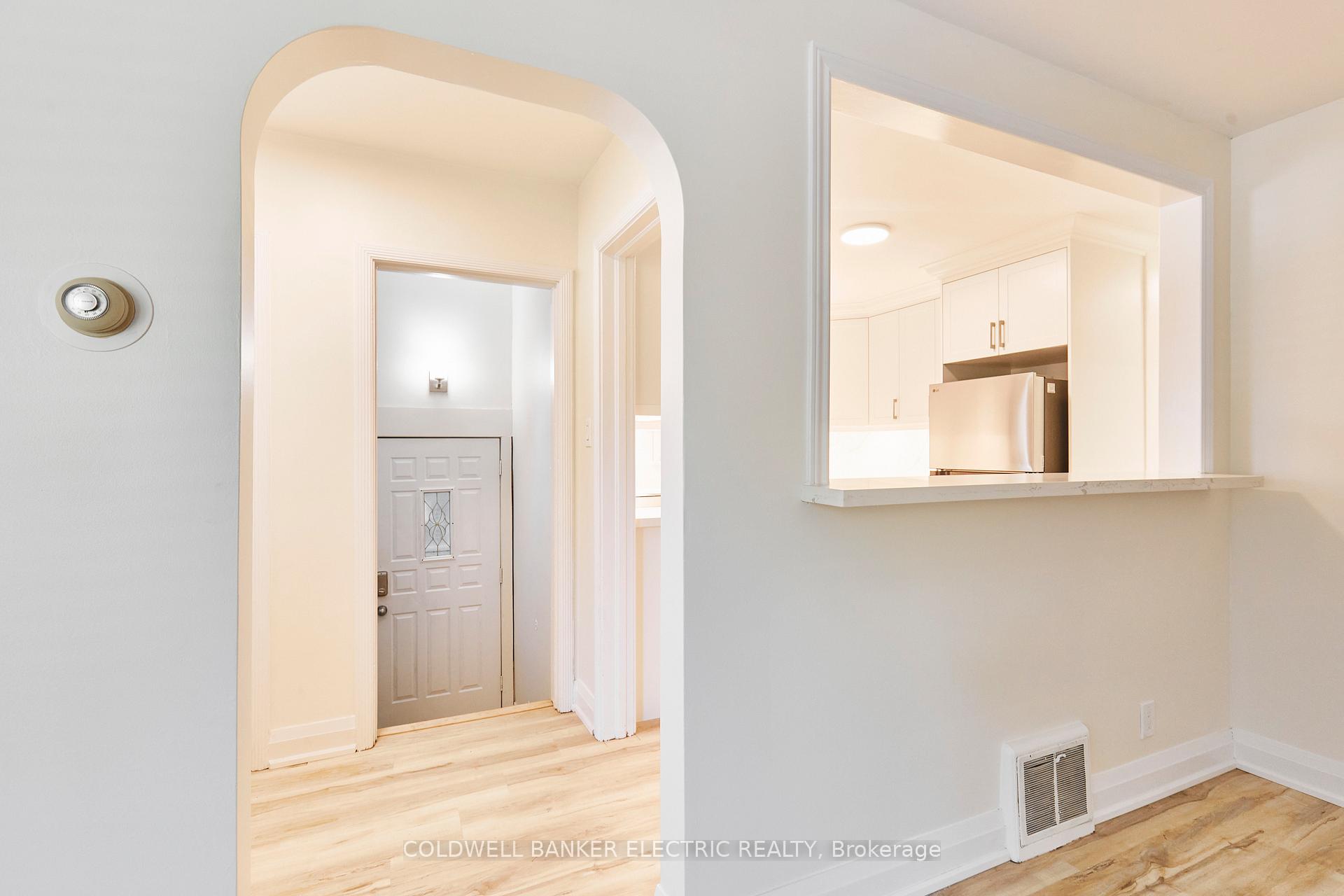 Photo 18 of 1058 Hortop Street, Oshawa, Donevan — HOMEH