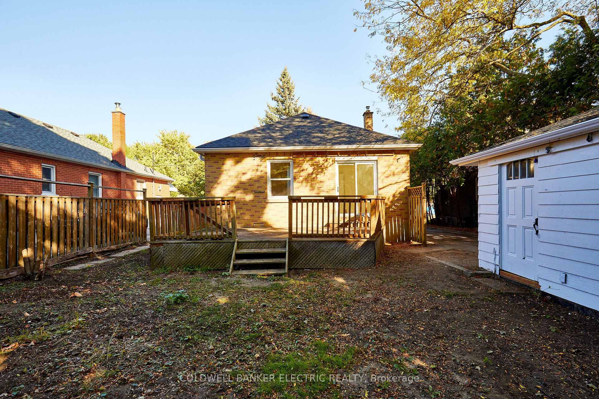 Photo 34 of 1058 Hortop Street, Oshawa, Donevan — HOMEH