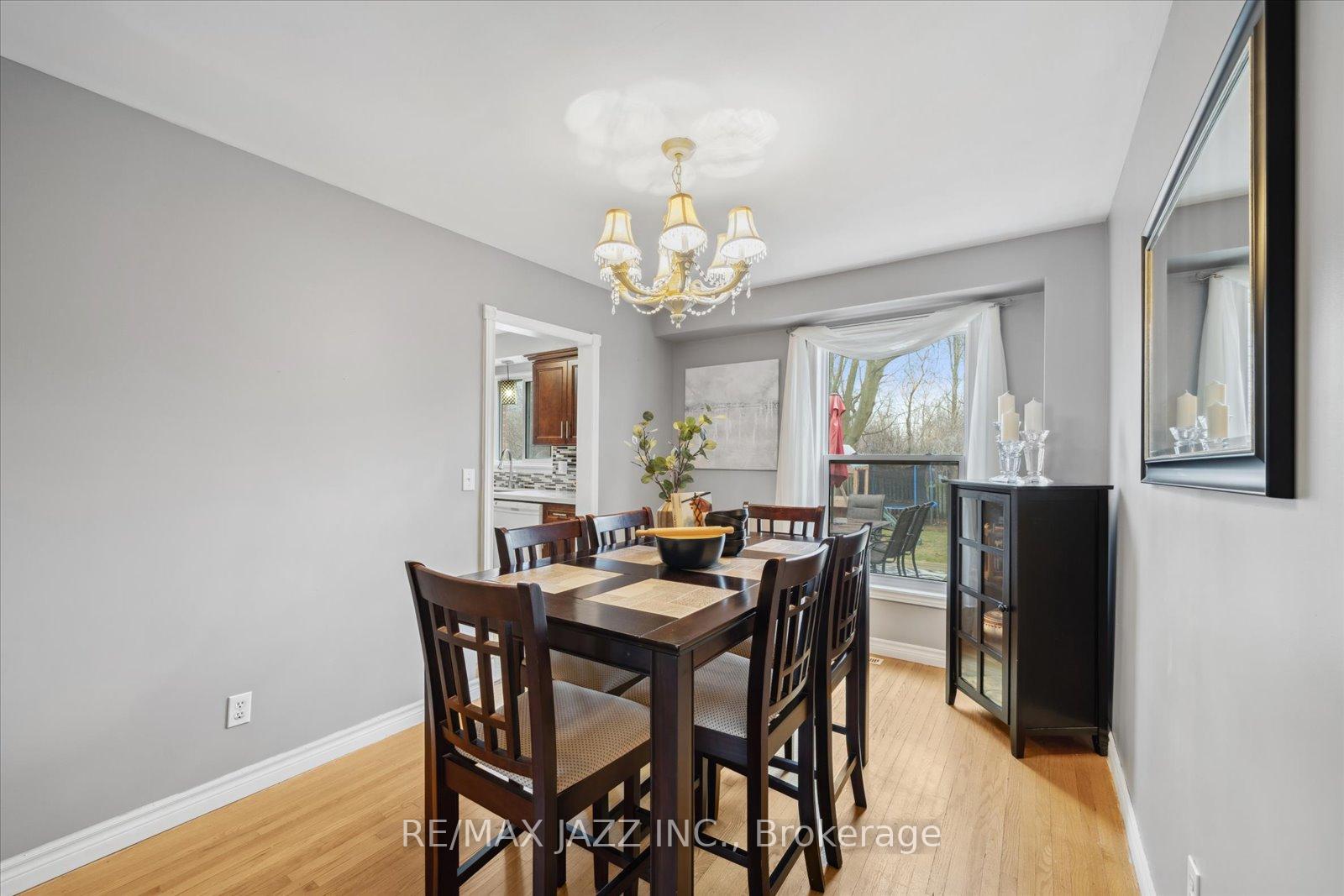 Photo 8 of 645 Radisson Avenue, Oshawa, Vanier — HOMEH