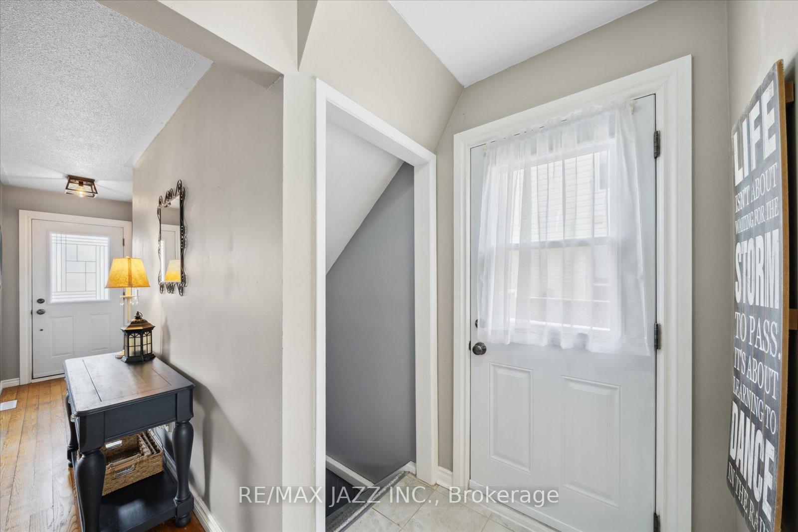 Photo 15 of 645 Radisson Avenue, Oshawa, Vanier — HOMEH